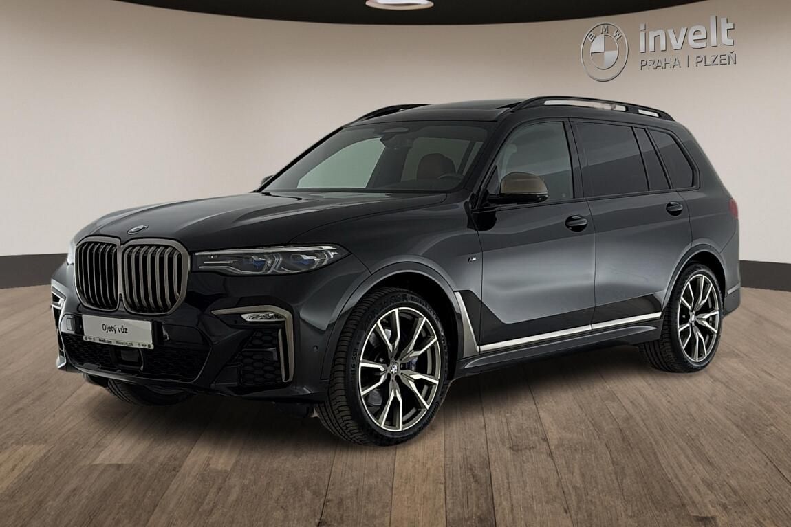 BMW X7, M50i