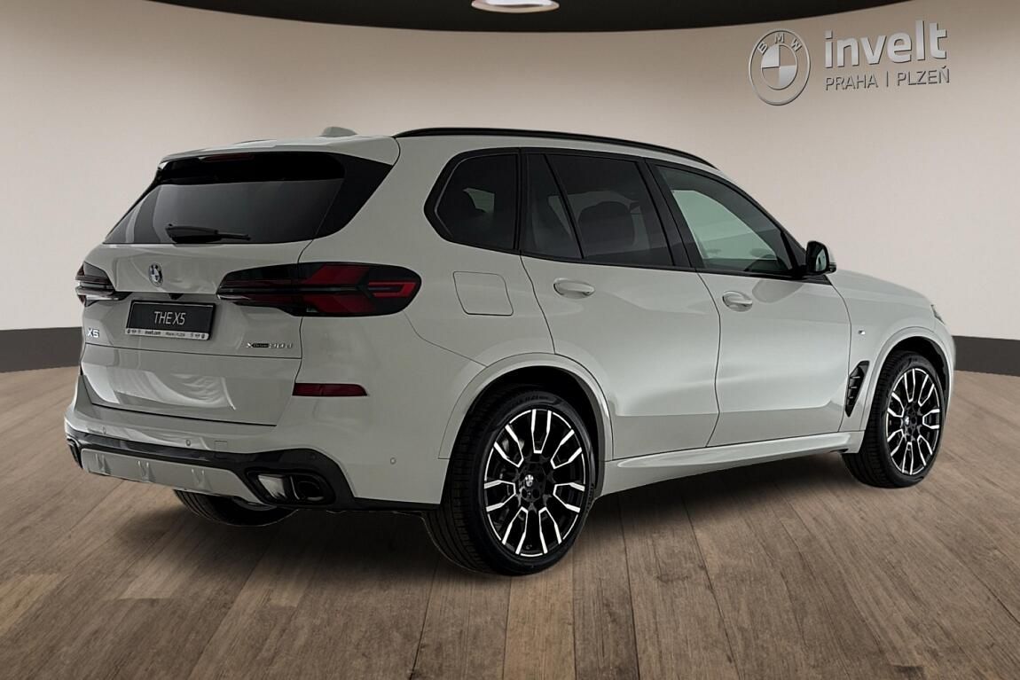 BMW X5, xDrive30d - fotka 3