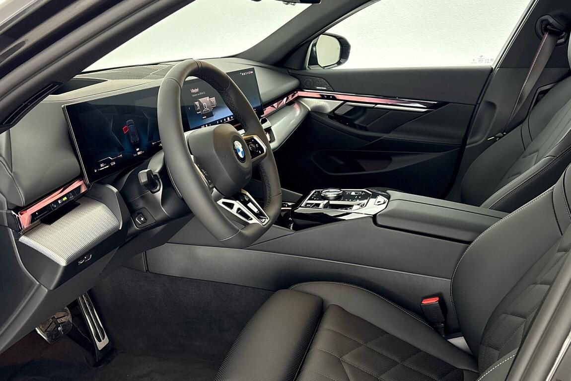 BMW Řada 5, 540d xDrive Touring - fotka 6