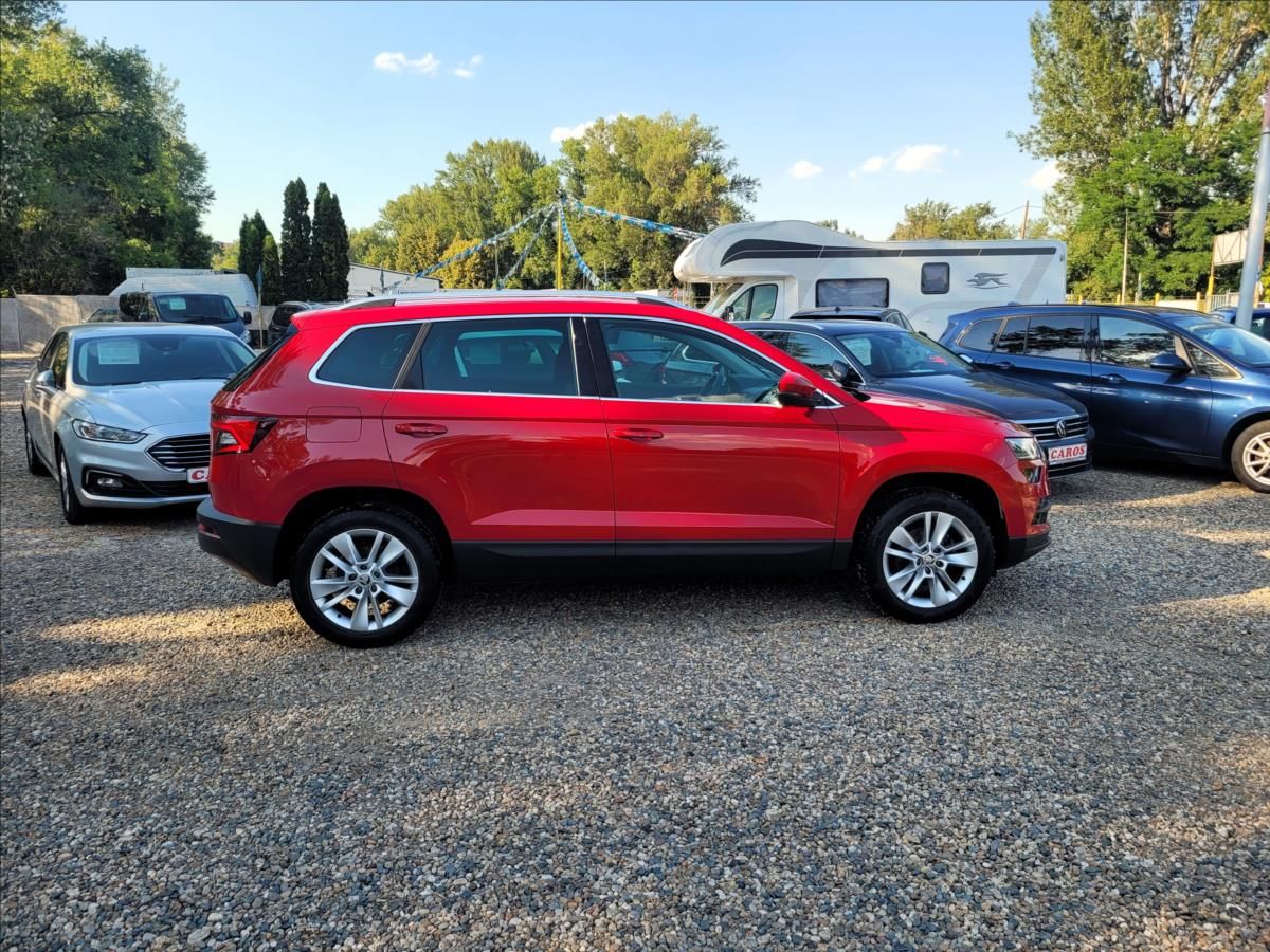 Škoda Karoq, 1,0 TSI,navi,výhřev,klima,led - fotka 4