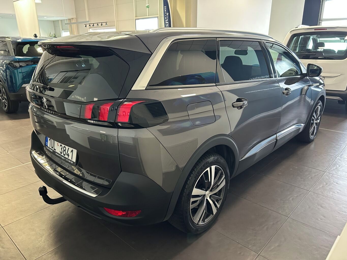 Peugeot 5008, ALLURE 1.5 BlueHDi 130 S&S EAT - fotka 4