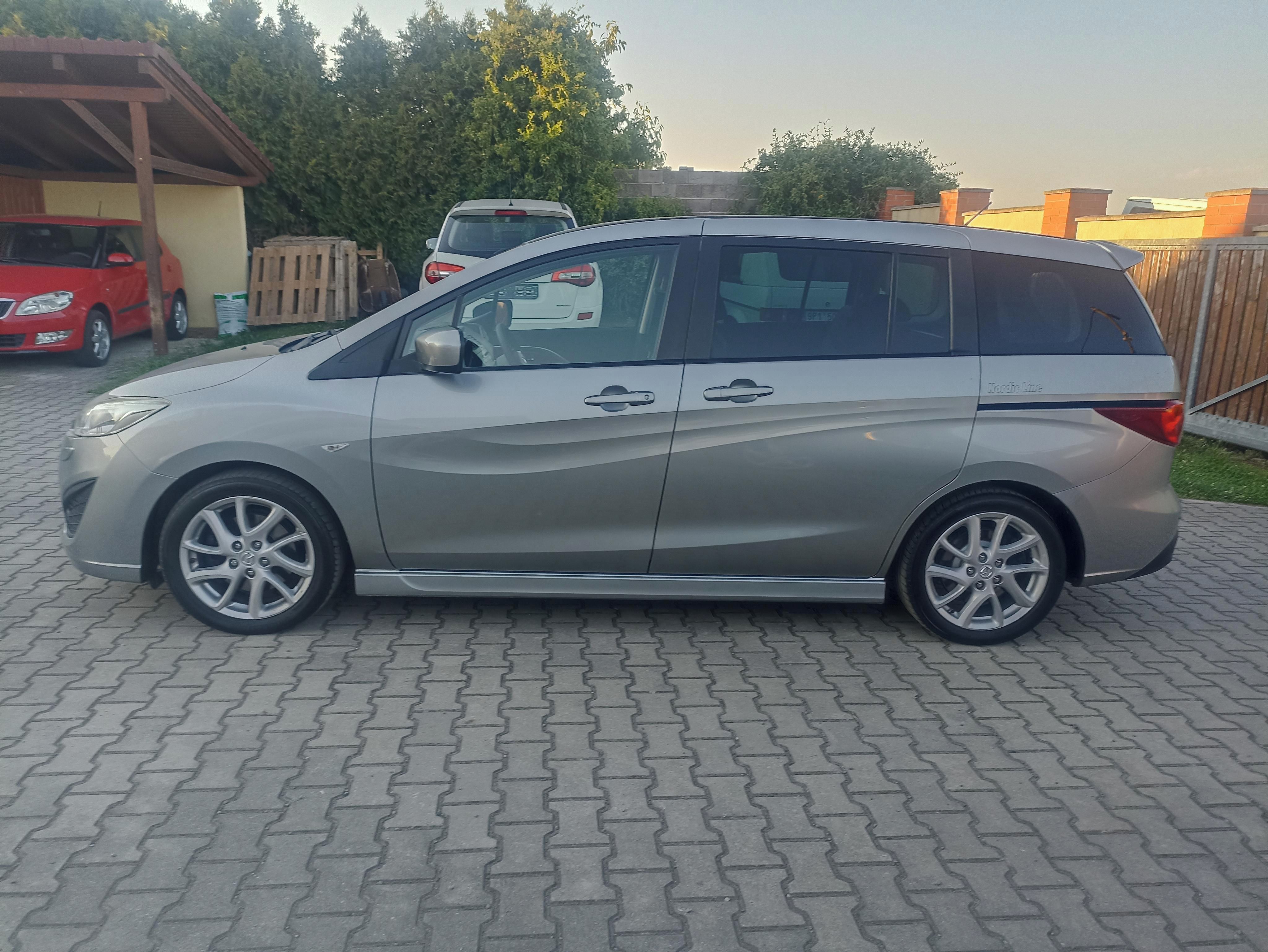 Mazda 5, 2.0 16v ,7mist,Sport - fotka 2