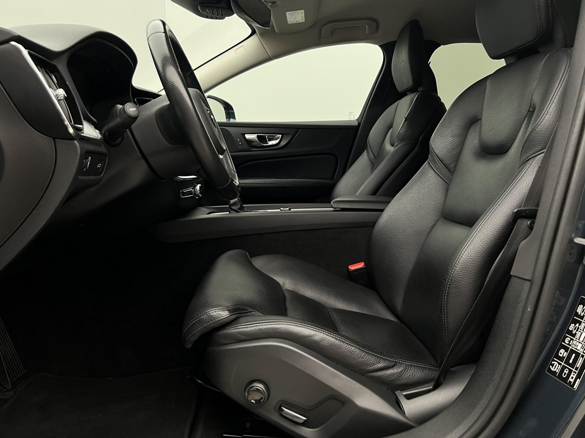 Volvo V60, D4 INSCRIPTION AUT CZ - fotka 3