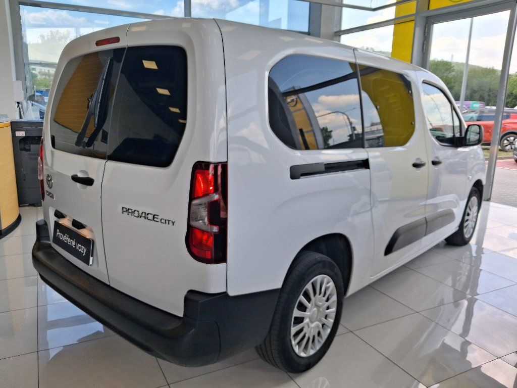 Toyota Proace City Verso, 1.5D 75kW 2023 - fotka 6