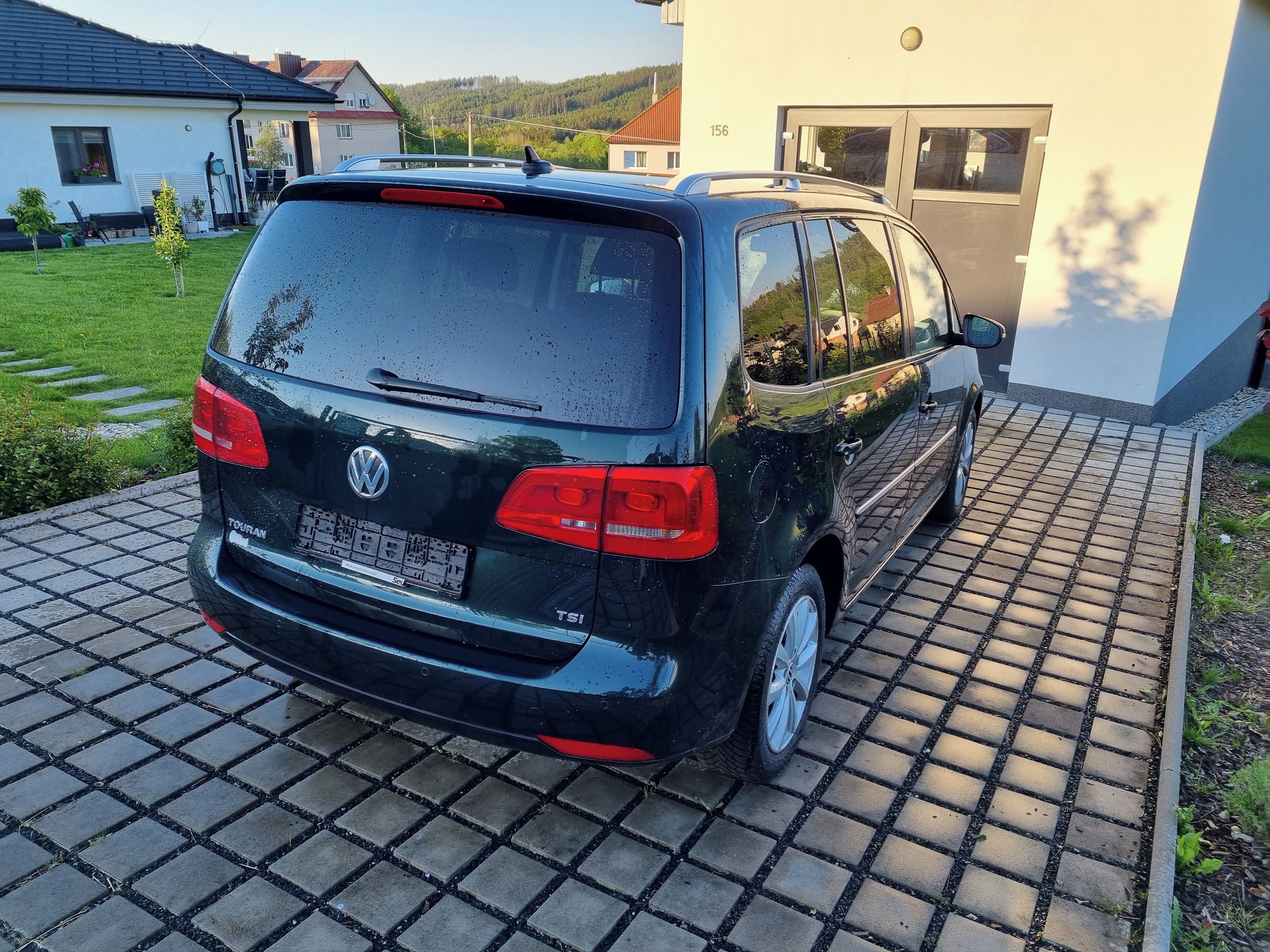 Volkswagen Touran, 1,4 TSI 103 KW 7 MÍST - fotka 6