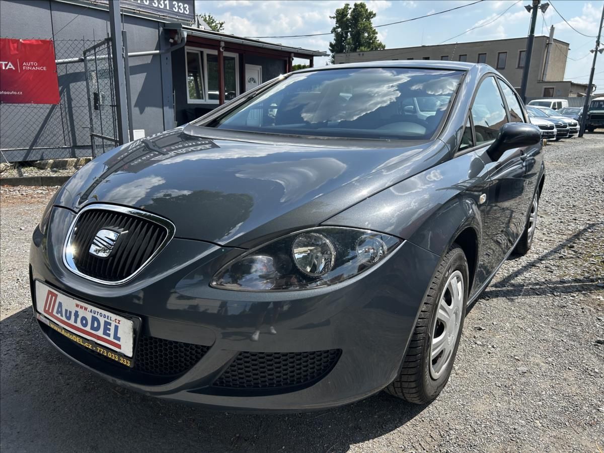 Seat Leon, 1,6 MPi  Serviska,Klima,8xPneu