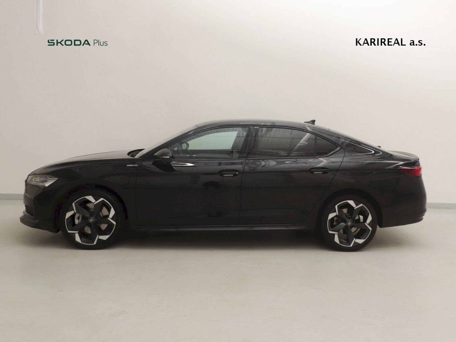 Škoda Superb, TSI iV 150kW DSG SportLine - fotka 3