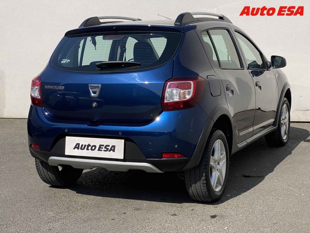 Dacia Sandero, 0.9,navi - fotka 4