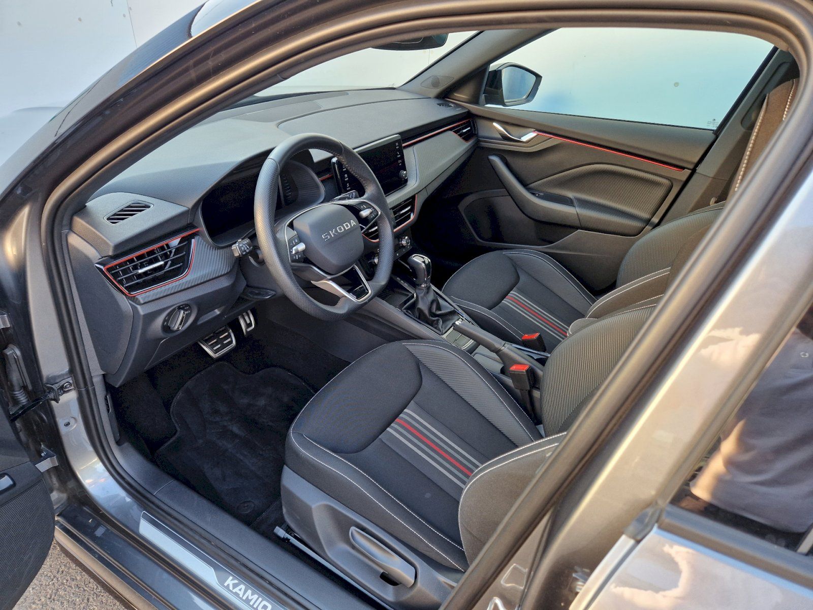 Škoda Kamiq, 1.5TSI 110kW DSG Monte Carlo P - fotka 6
