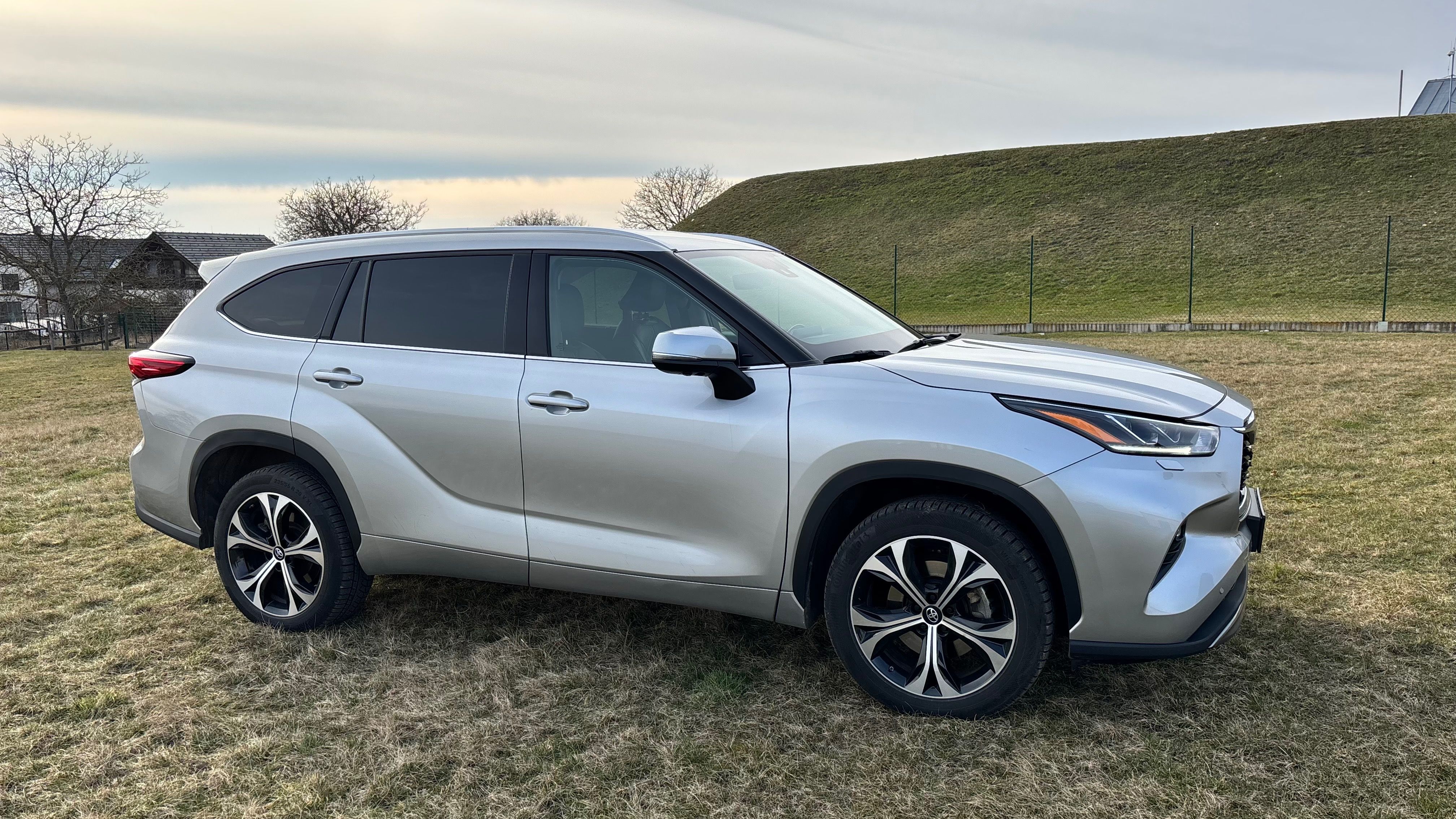 Toyota Highlander, 2.5 HEV Executive AWD - fotka 6