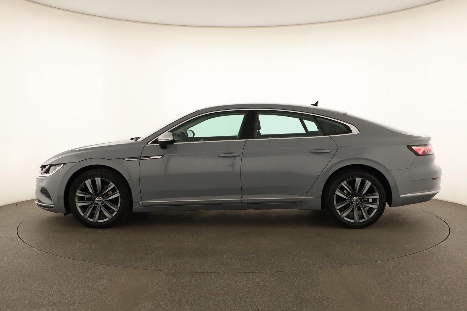 Volkswagen Arteon, 1.5 TSI, Elegance, ČR,1.maj - fotka 3