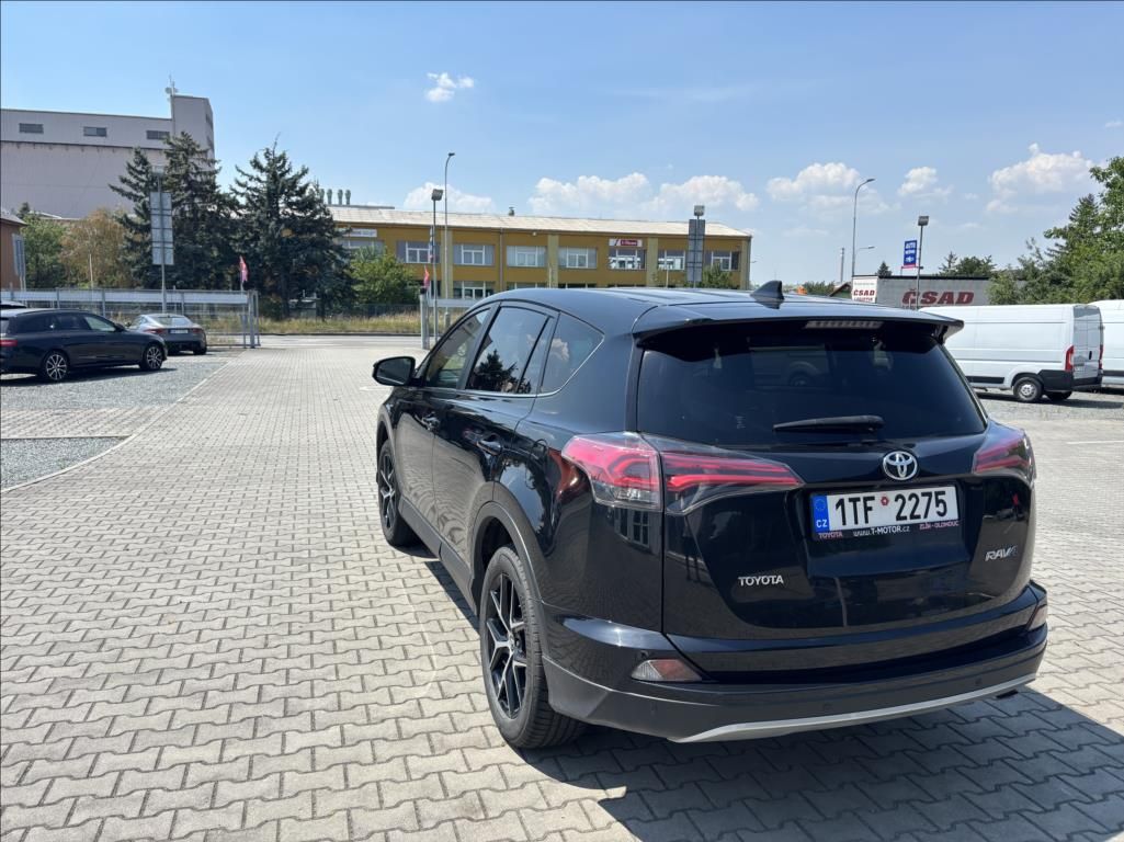 Toyota Rav4, 2,0 D-4D,ČR,1.MAJITEL - fotka 6