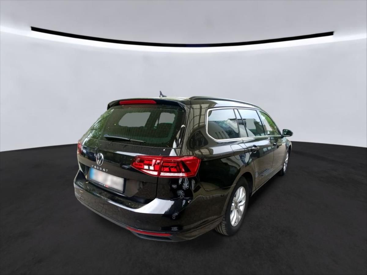 Volkswagen Passat, 2,0 PANORAMA,WEBASTO,TAŽNÉ - fotka 4