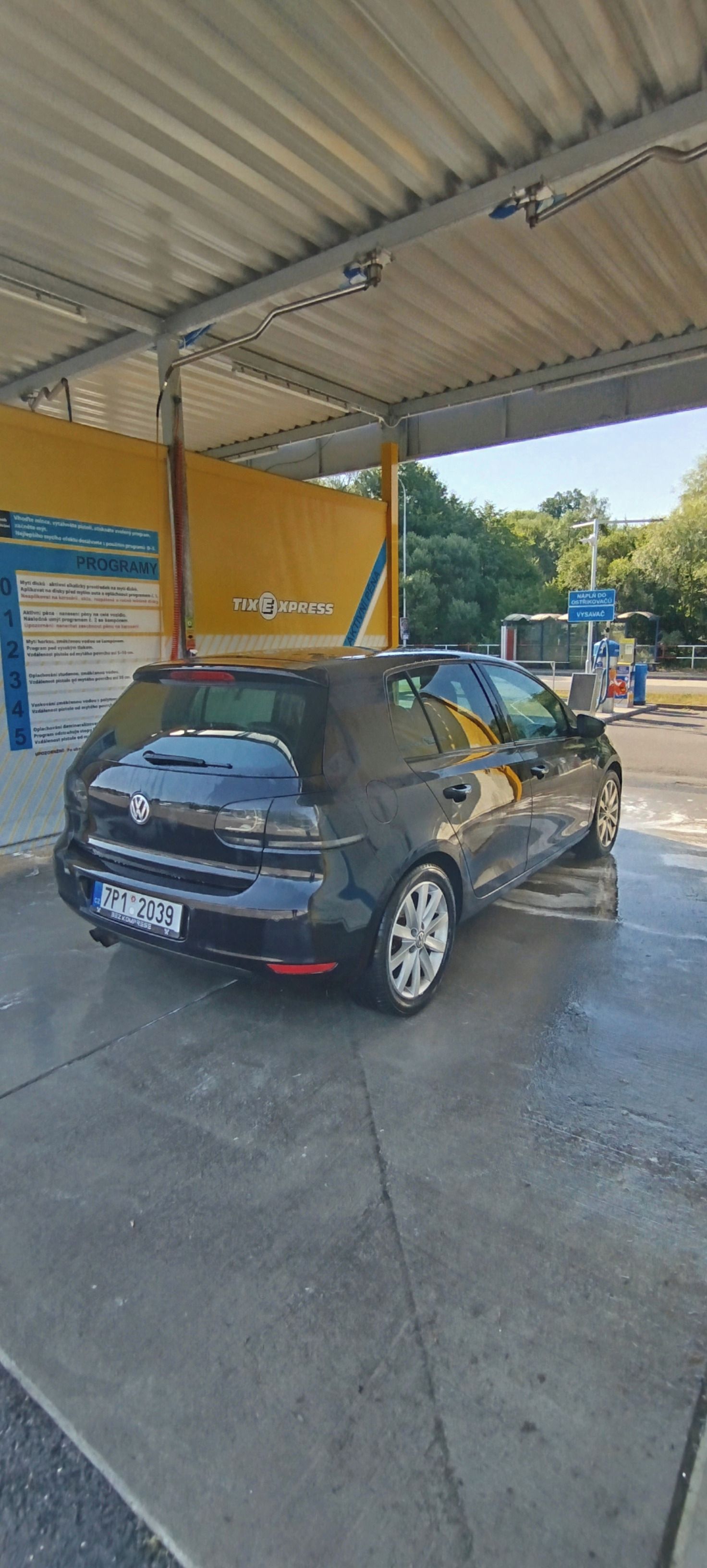 Volkswagen Golf, VW GOLF 6 1.4 TSI 90kw 6/2009 - fotka 2