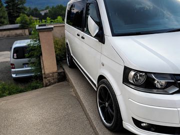 VW CARAVELLE 2,0 TDI