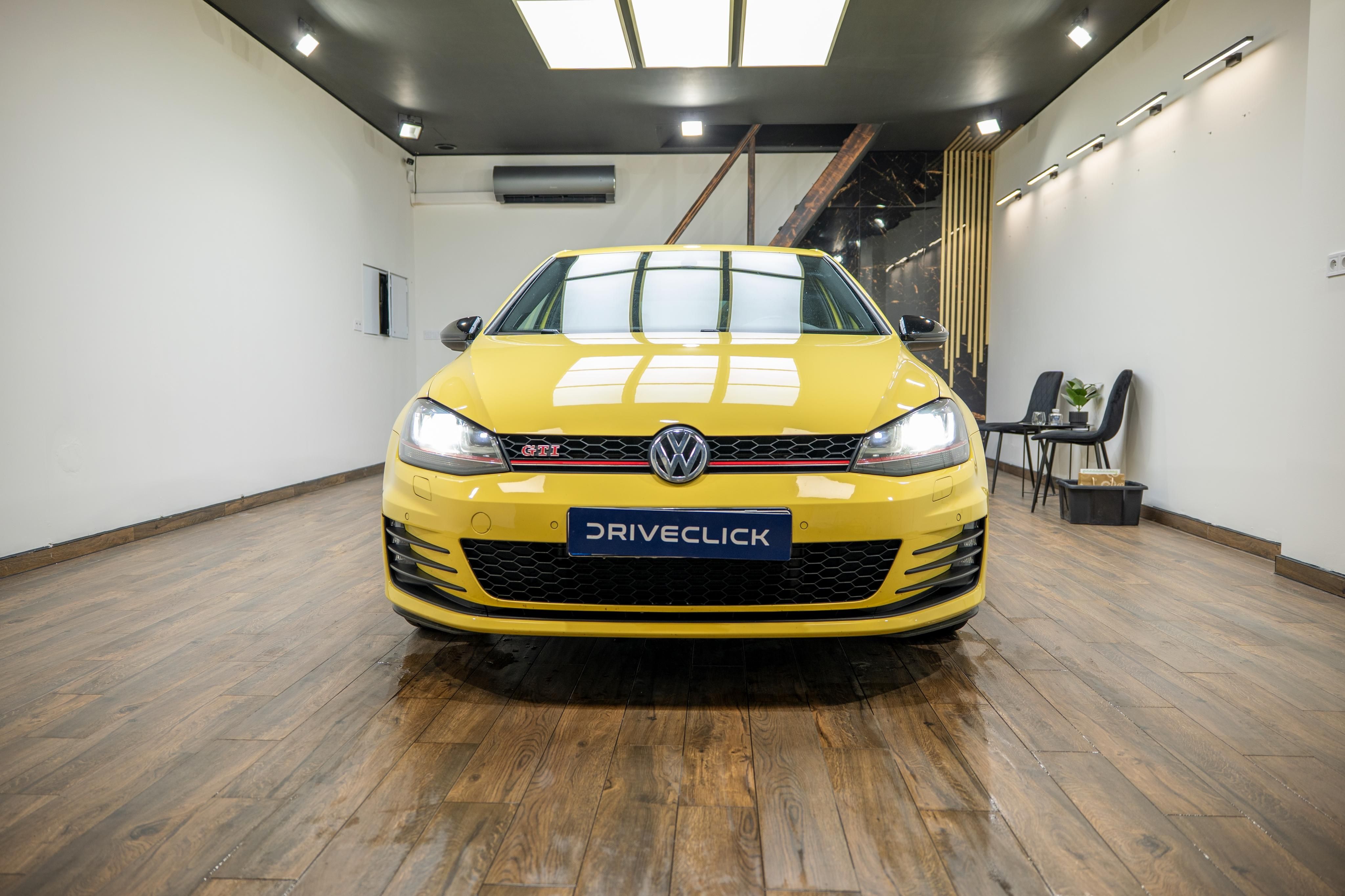 Volkswagen Golf, GTI Performance 2.0 169 kW - fotka 2