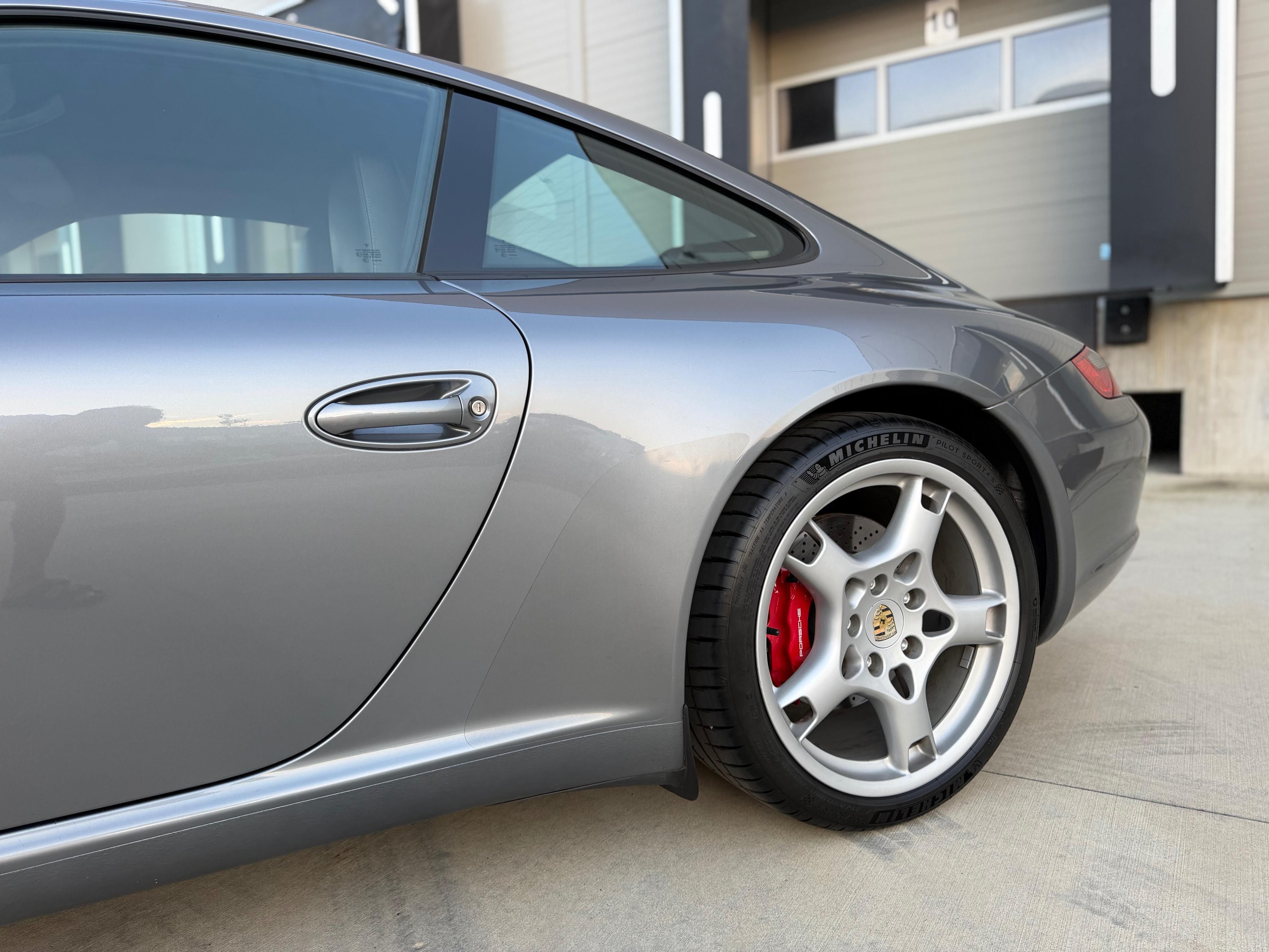 Porsche 911, Carrera S 997.1 - fotka 4