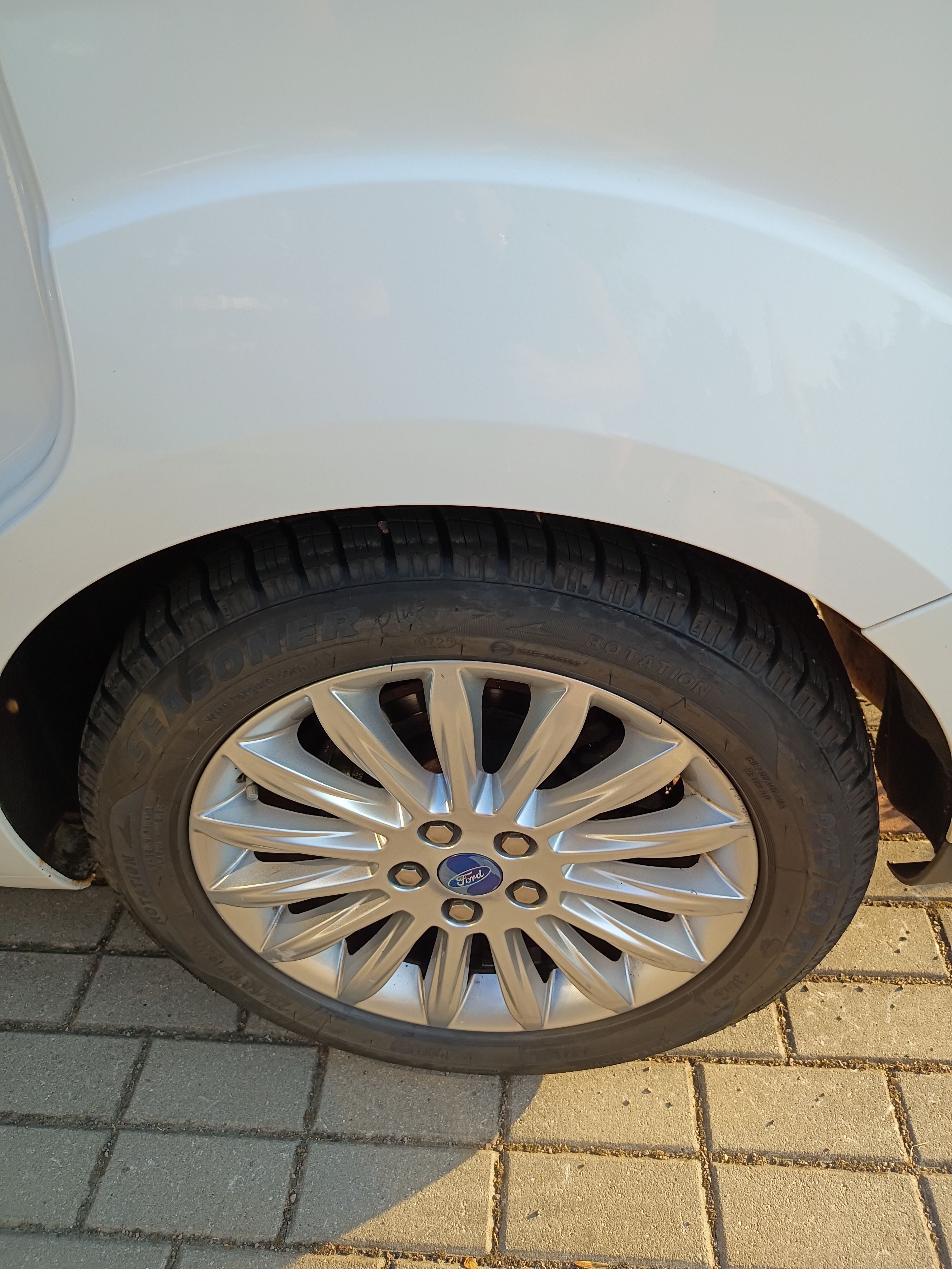 Ford S-MAX, 1,6 ecobost - fotka 6