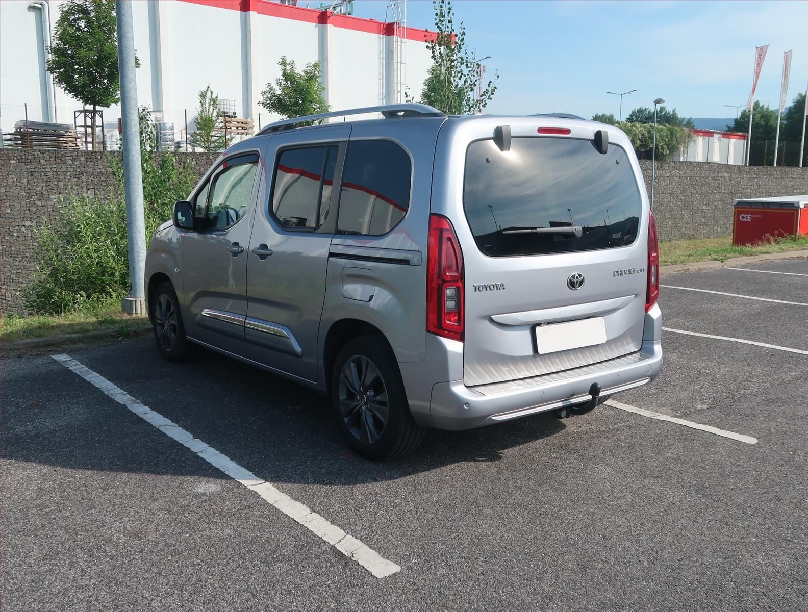 Toyota Proace City Verso, 1.5 D-4D, Family, 5Míst, Klima - fotka 4