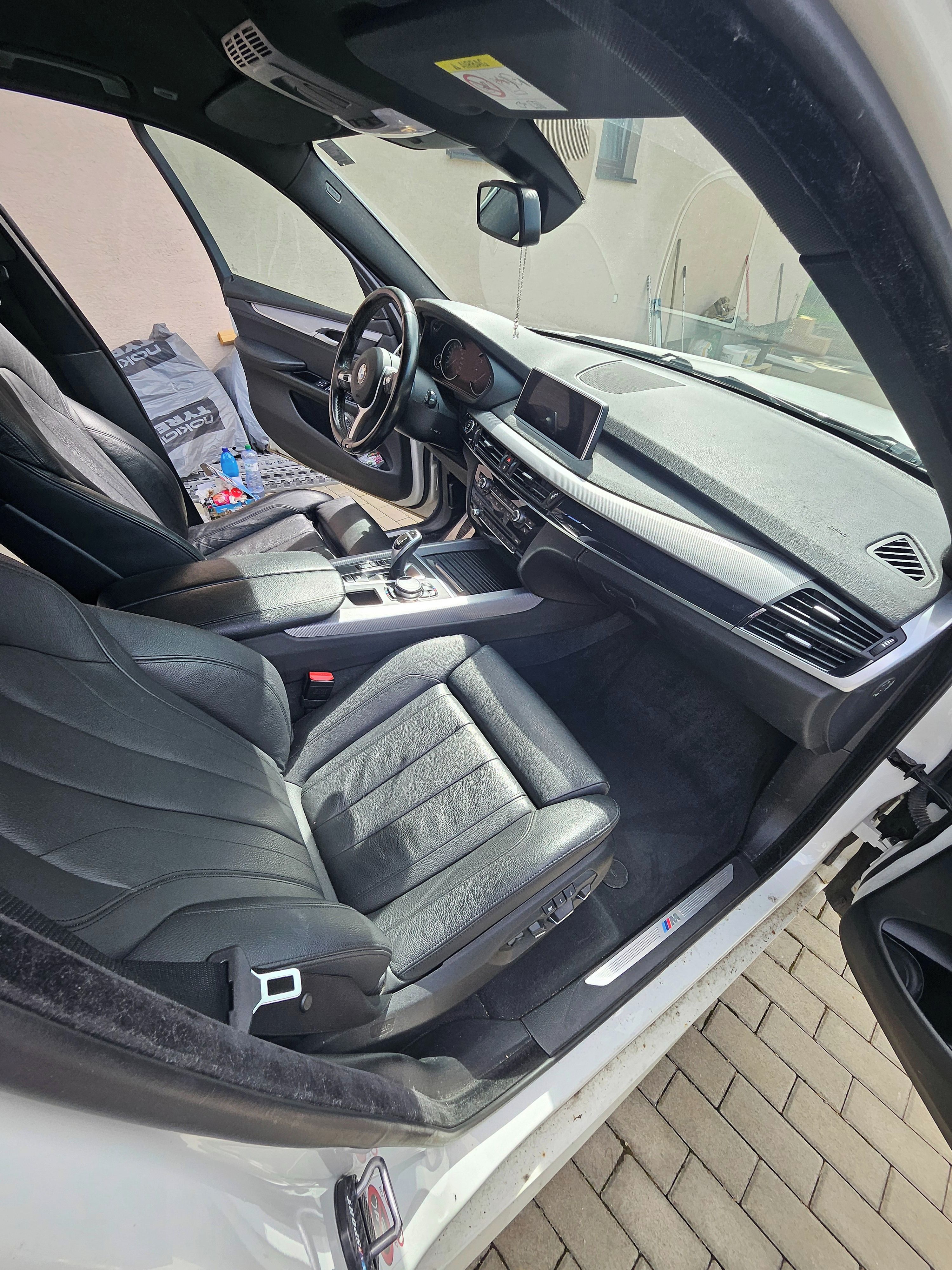BMW X5, XDrive 30d, M paket, ČR, DPH. - fotka 6