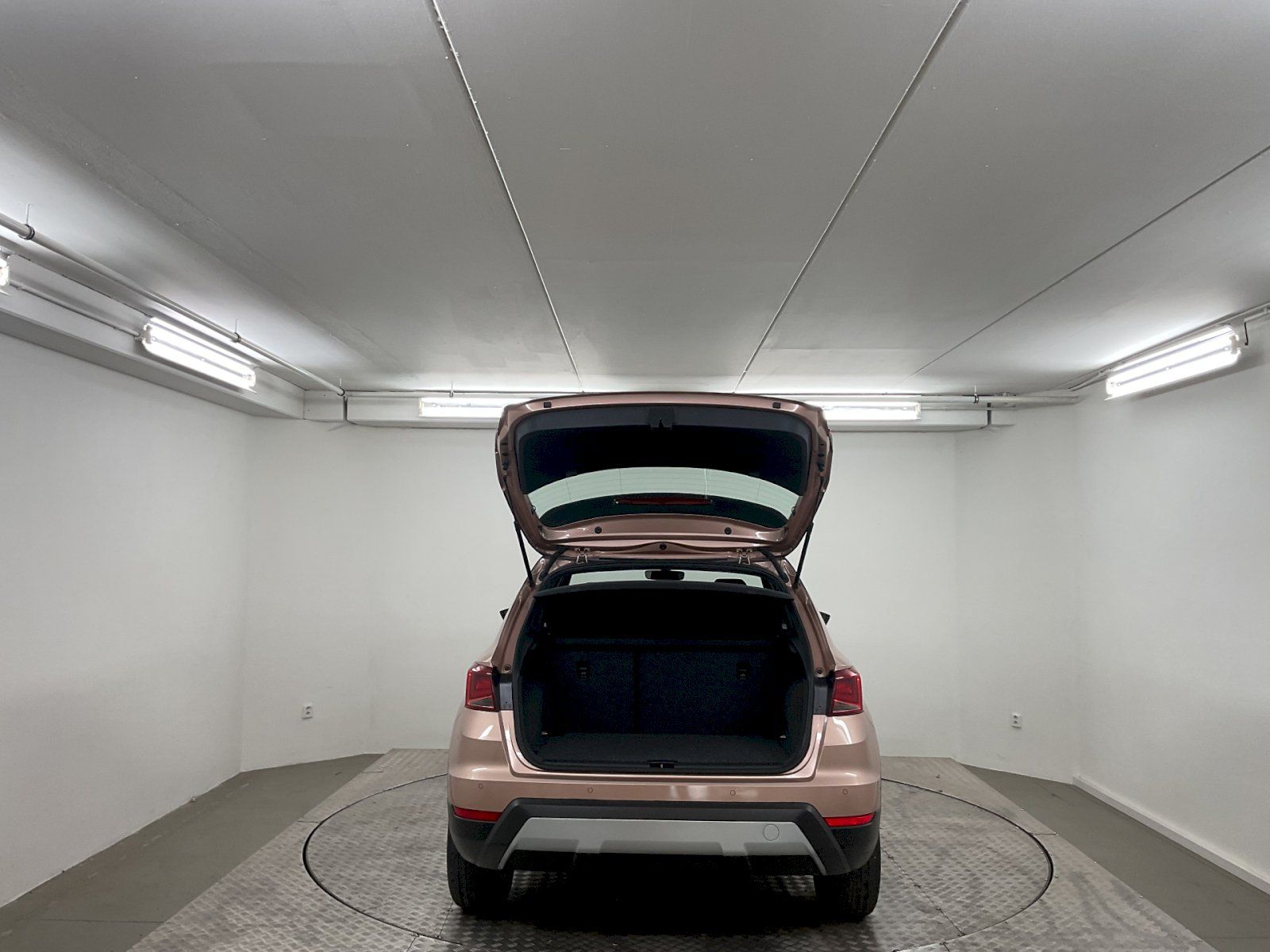 Seat Arona, 70 kW - fotka 6