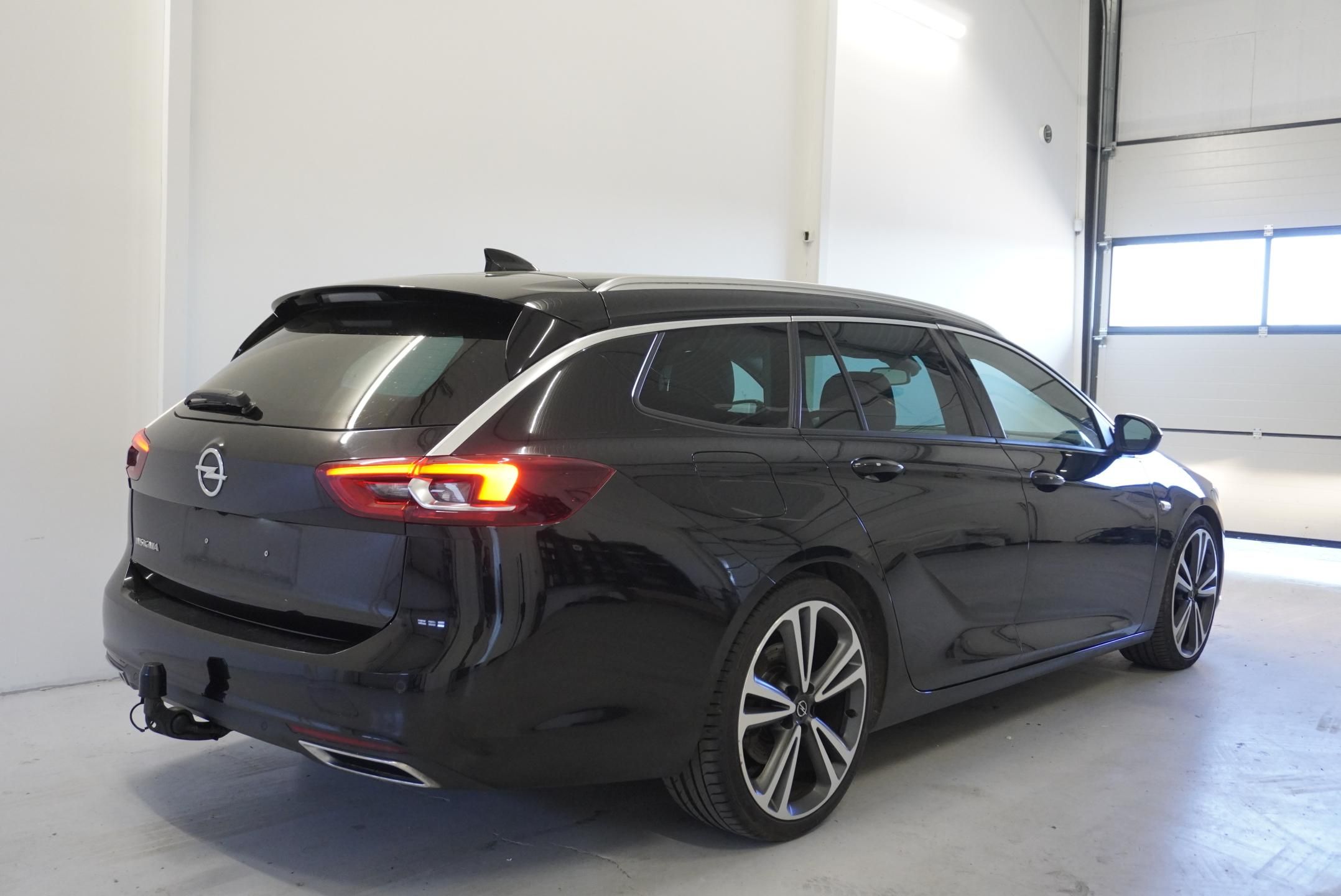 Opel Insignia, INSIGNIA  2,0T154kW SPORTS 4x4 - fotka 5