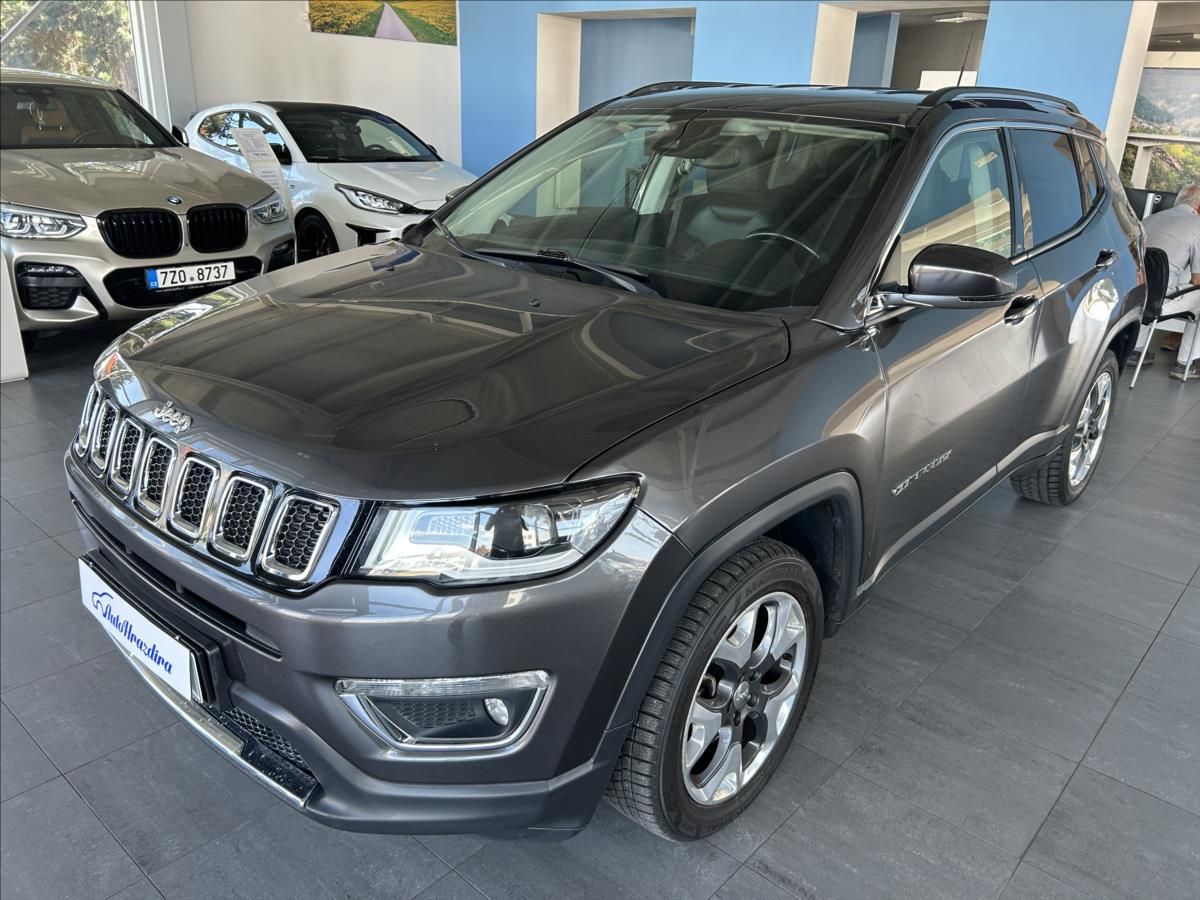 Jeep Compass, 2,0   M-Jet 103kW,4x4 - fotka 3