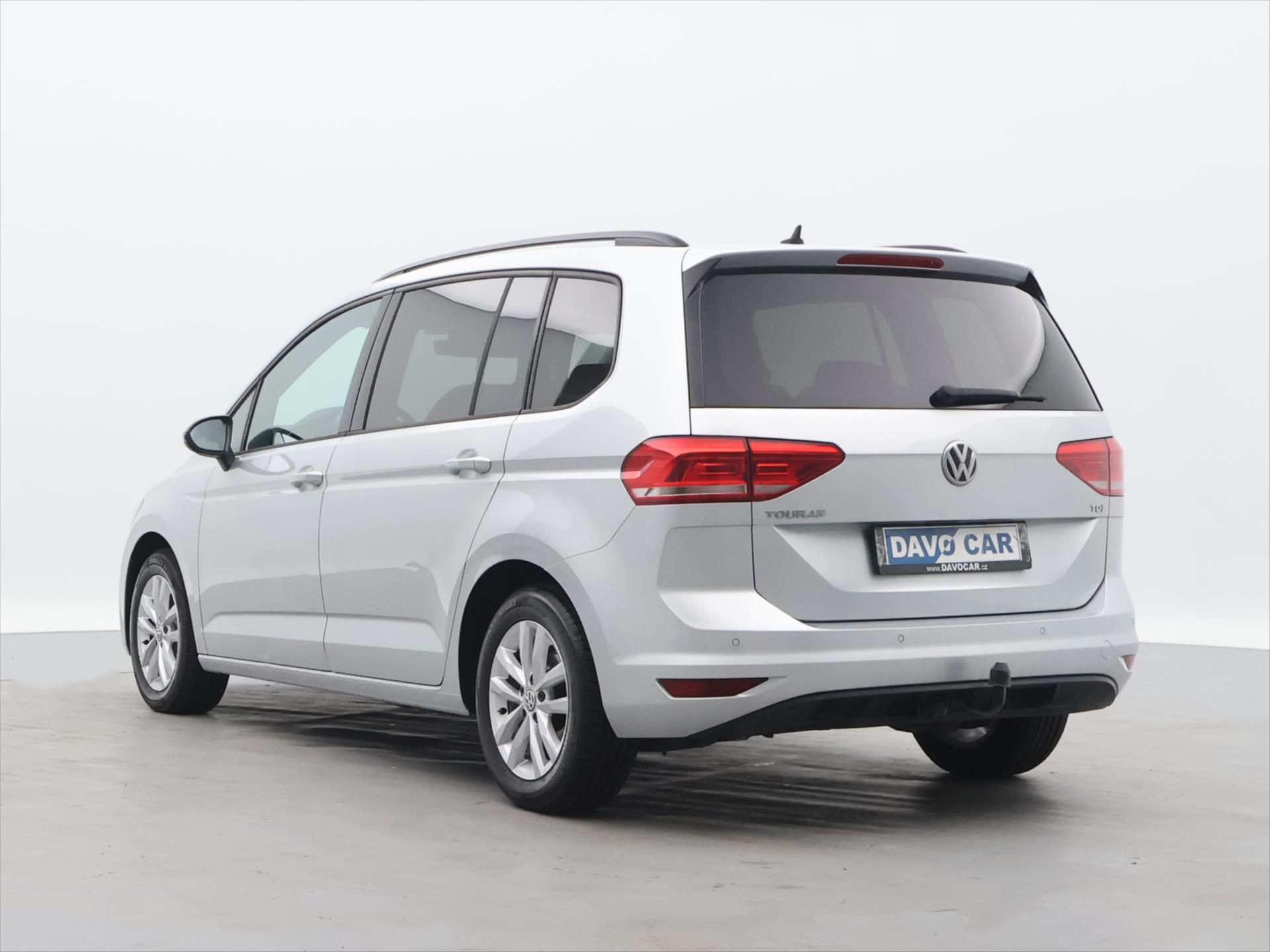 Volkswagen Touran, 1,6 TDI 81KW DSG 7-Míst - fotka 5