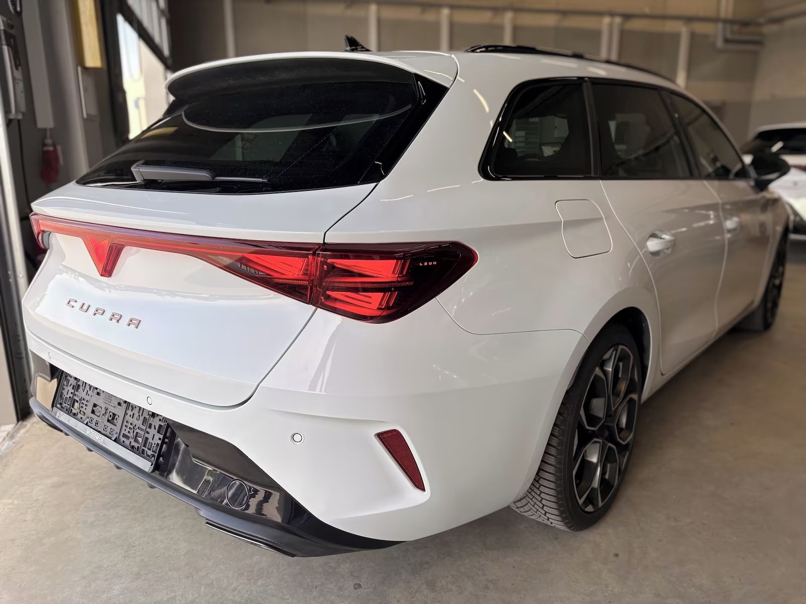 Cupra Leon, ST 2.0 TSI DSG 4Drive*Kamera* - fotka 3