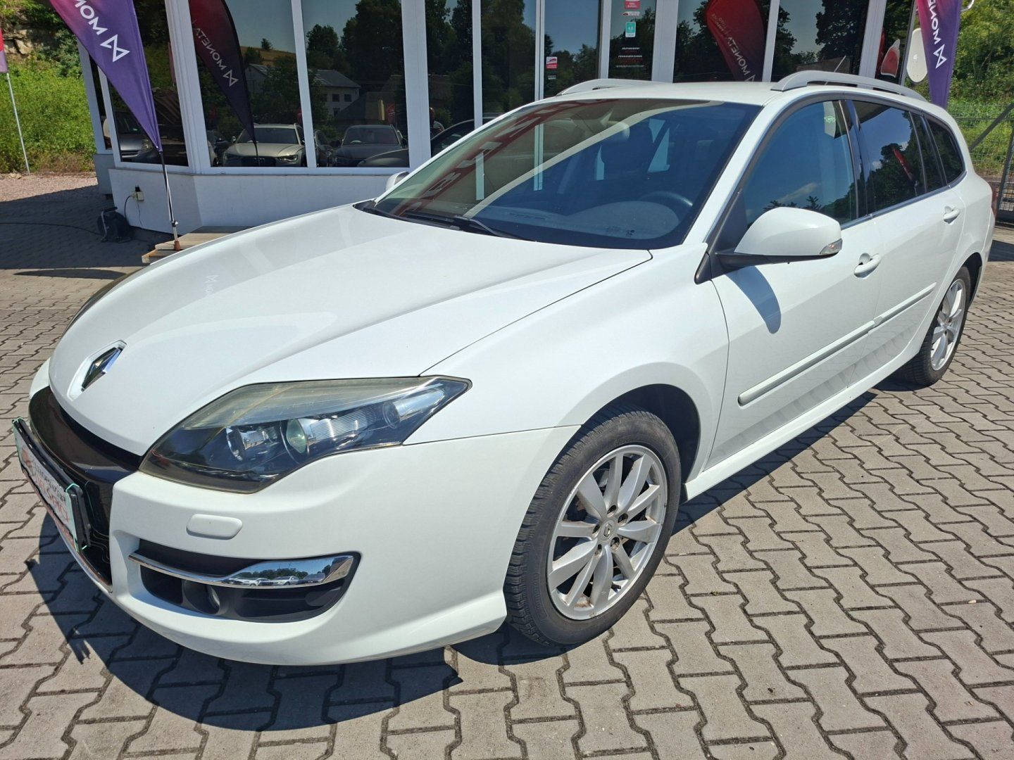 Renault Laguna, 2.0dCi 110kW BLACK EDITION - fotka 4