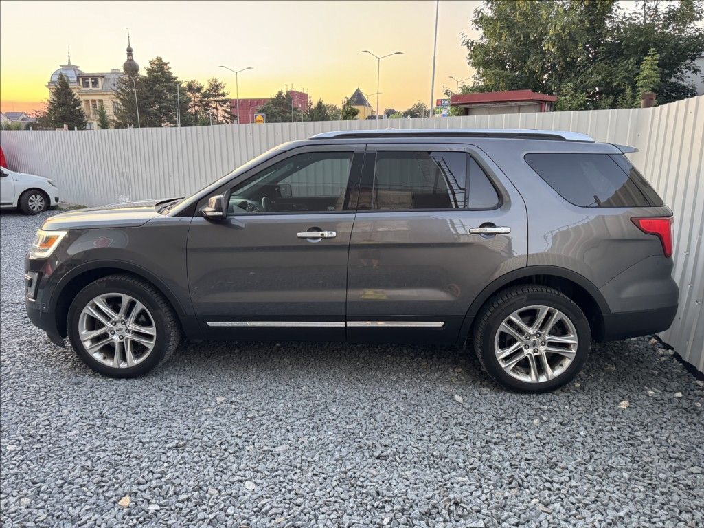 Ford Explorer, 3,5 V6 268kW 4X4 PLATINUM - fotka 4