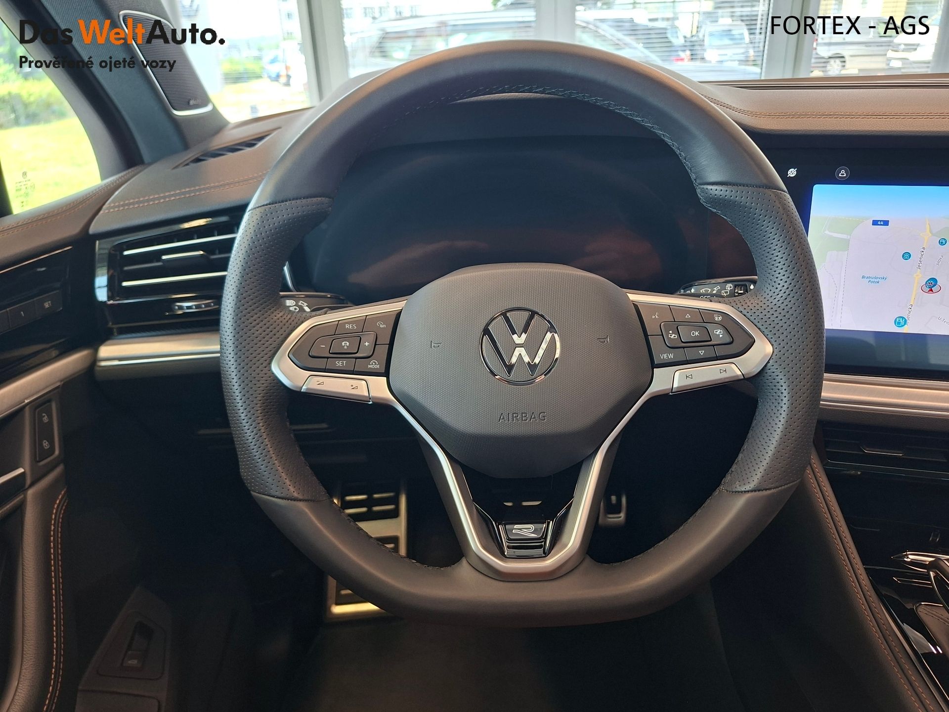 Volkswagen Touareg, R-Line,V6 3.0 TDI,210kW,Prodl. - fotka 5