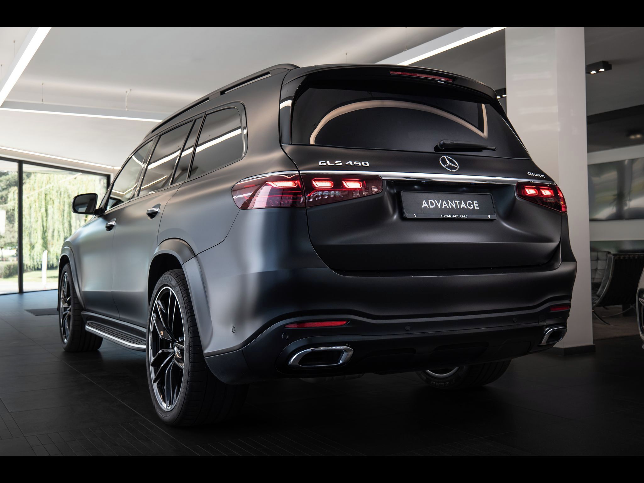 Mercedes-Benz GLS, d 4MATIC E-active body control - fotka 4