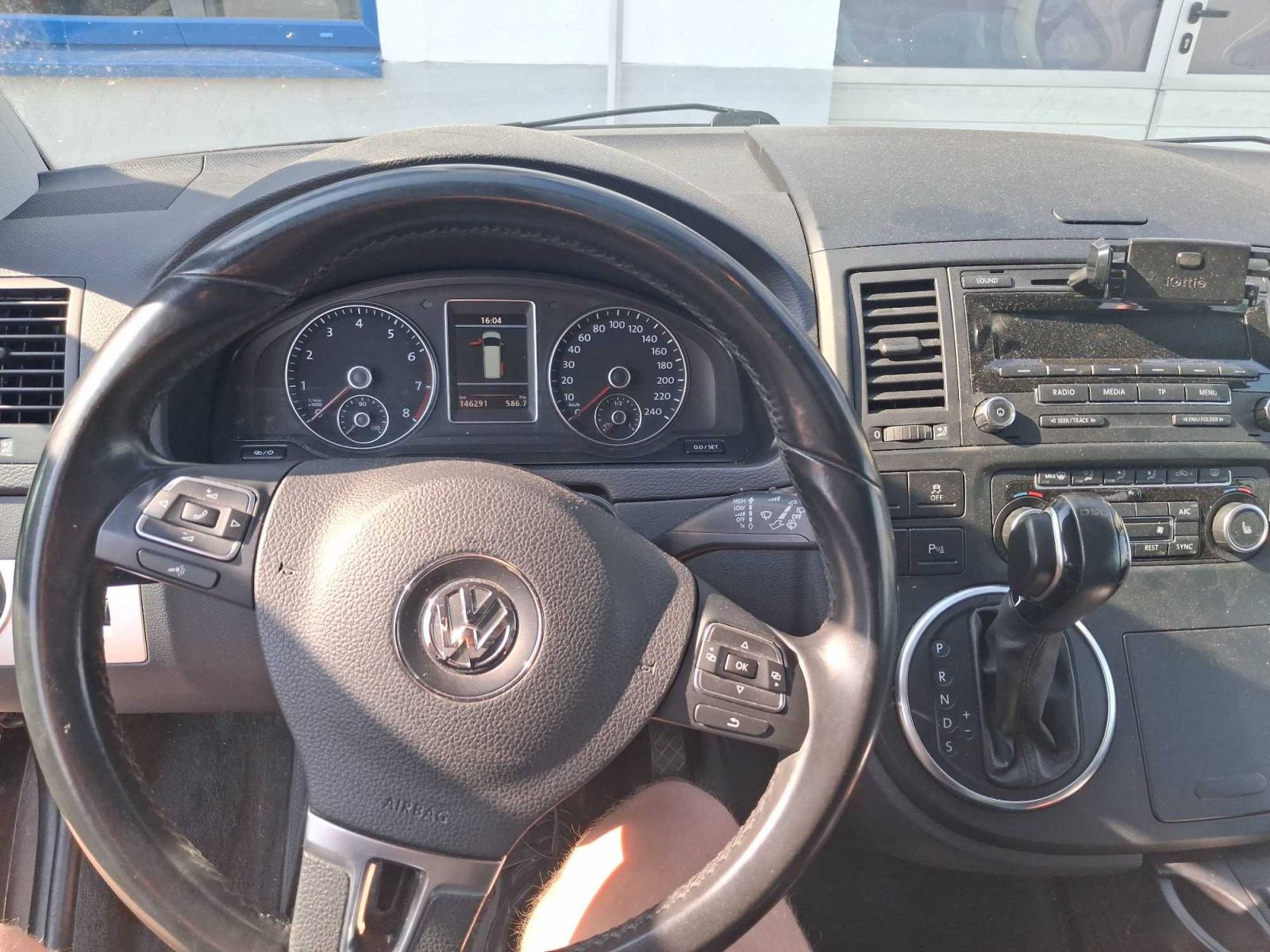 Volkswagen Multivan, 2.0 TSI 4Motion, Highline - fotka 3