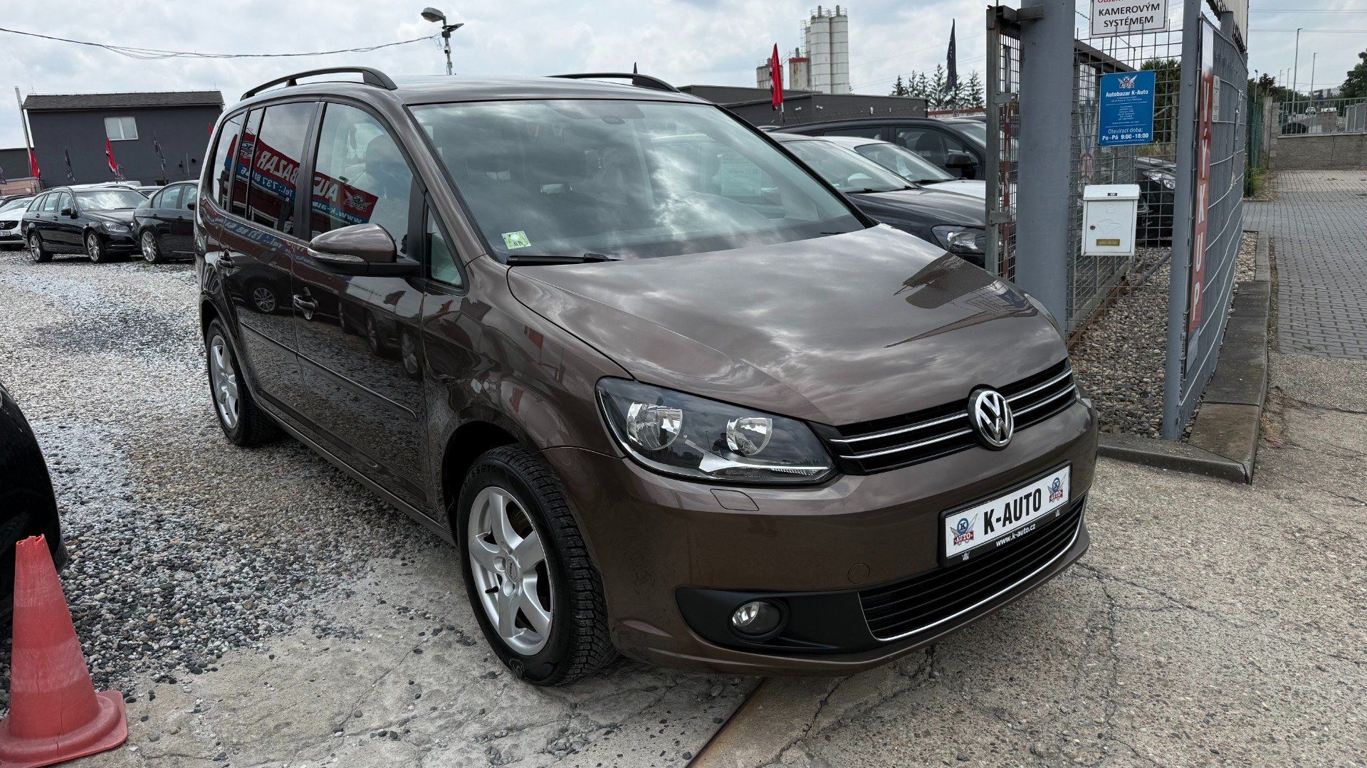 Volkswagen Touran, 1.4TSi 103kW *DSG*Navi*Tažné* - fotka 3