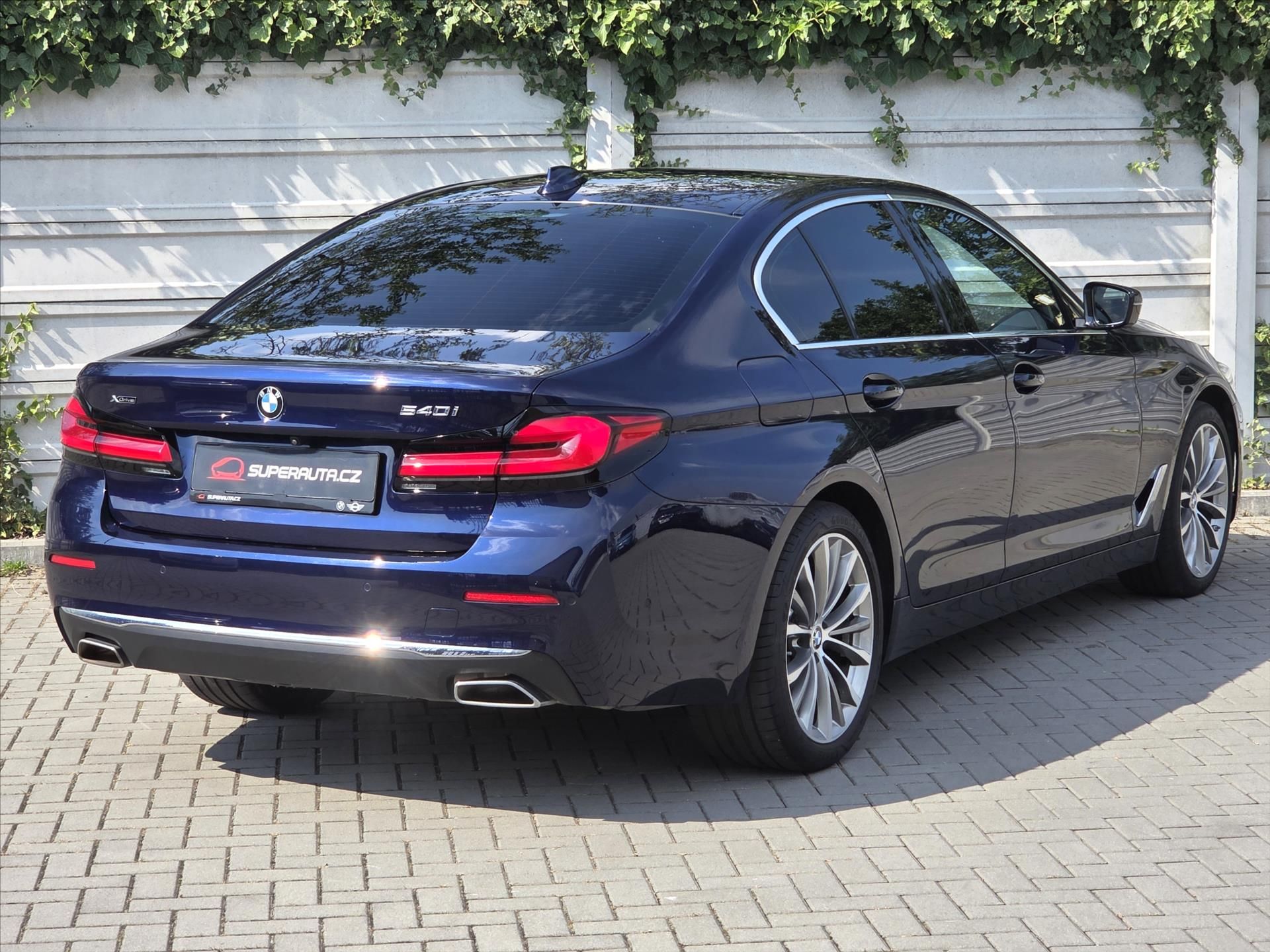 BMW Řada 5, 3,0 540i xDrive Luxury Laser H - fotka 6