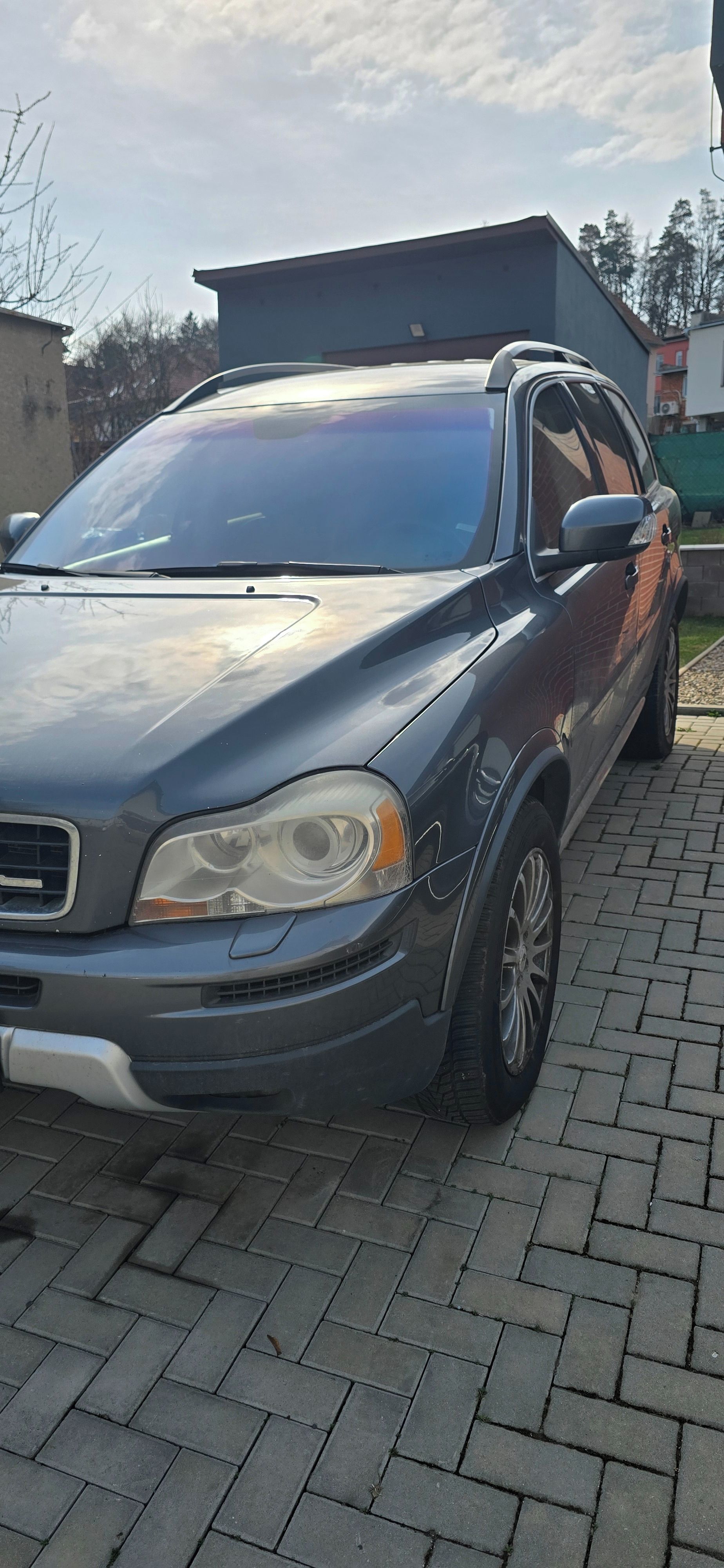 Volvo XC90, Volvo XC90