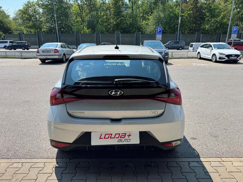 Hyundai i20, Comfort 1.2 MPI 61 kW - fotka 4