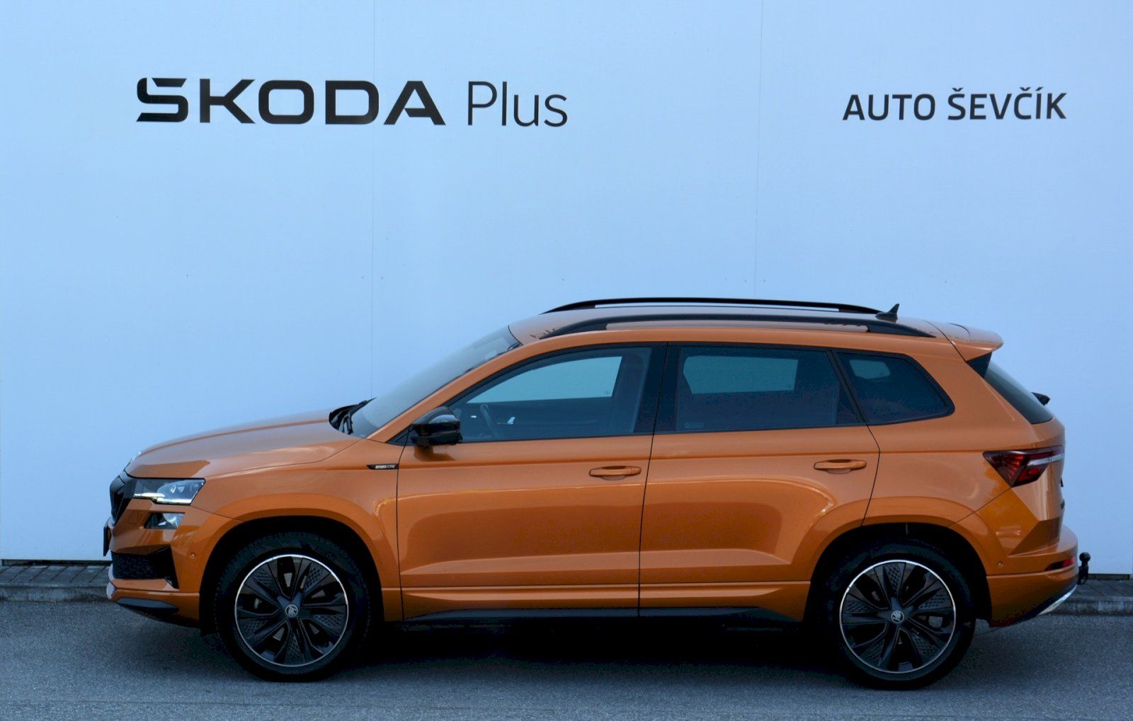 Škoda Karoq, 2.0 TSI 140 KW 4x4 SportLINE D - fotka 3