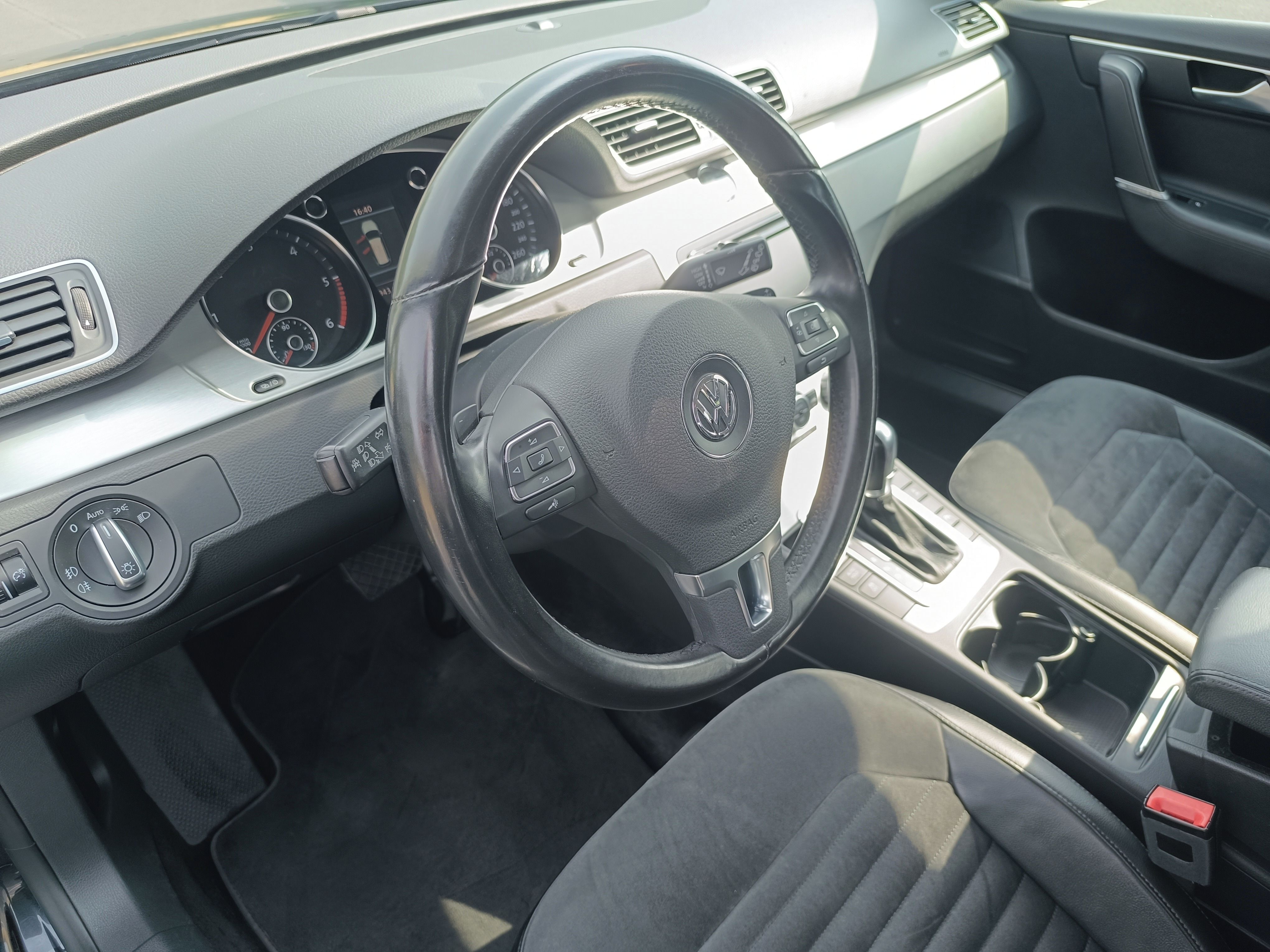 Volkswagen Passat Variant, 2.0 TD DSG 4x4 Highline - fotka 3