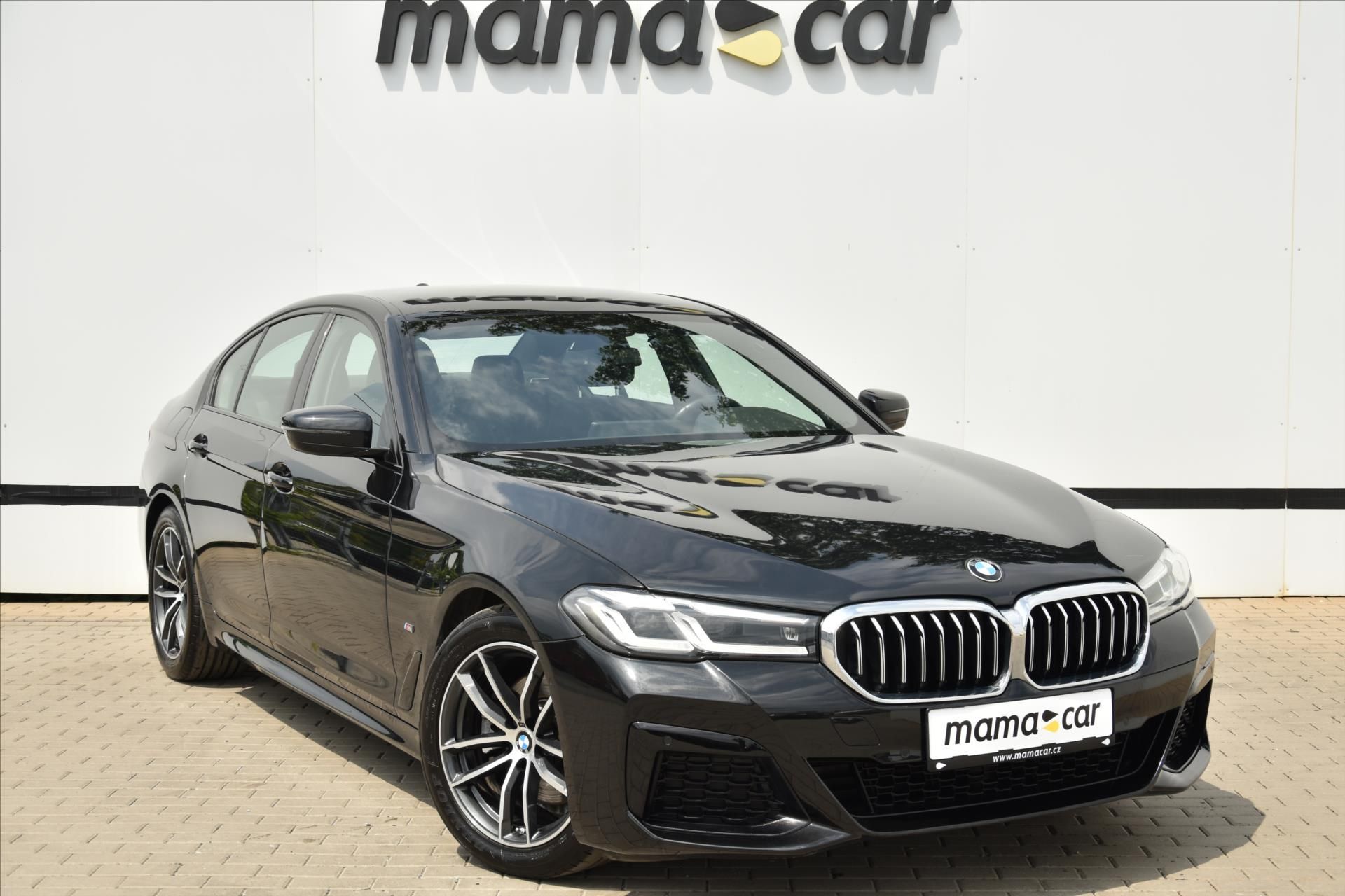 BMW Řada 5, 520d xDrive M PAKET DPH ČR