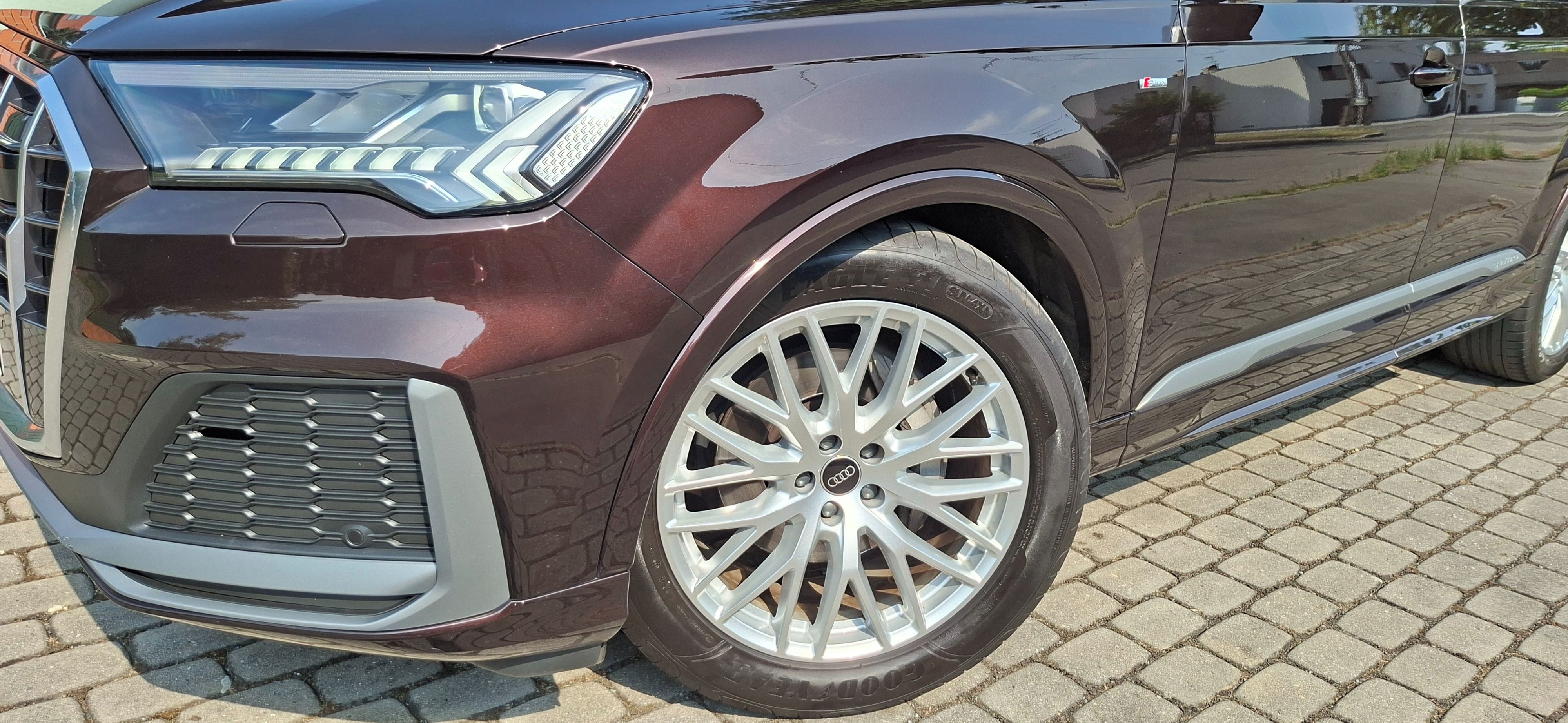 Audi Q7, 3.0tdi S-Line ČR-1.m. - fotka 5