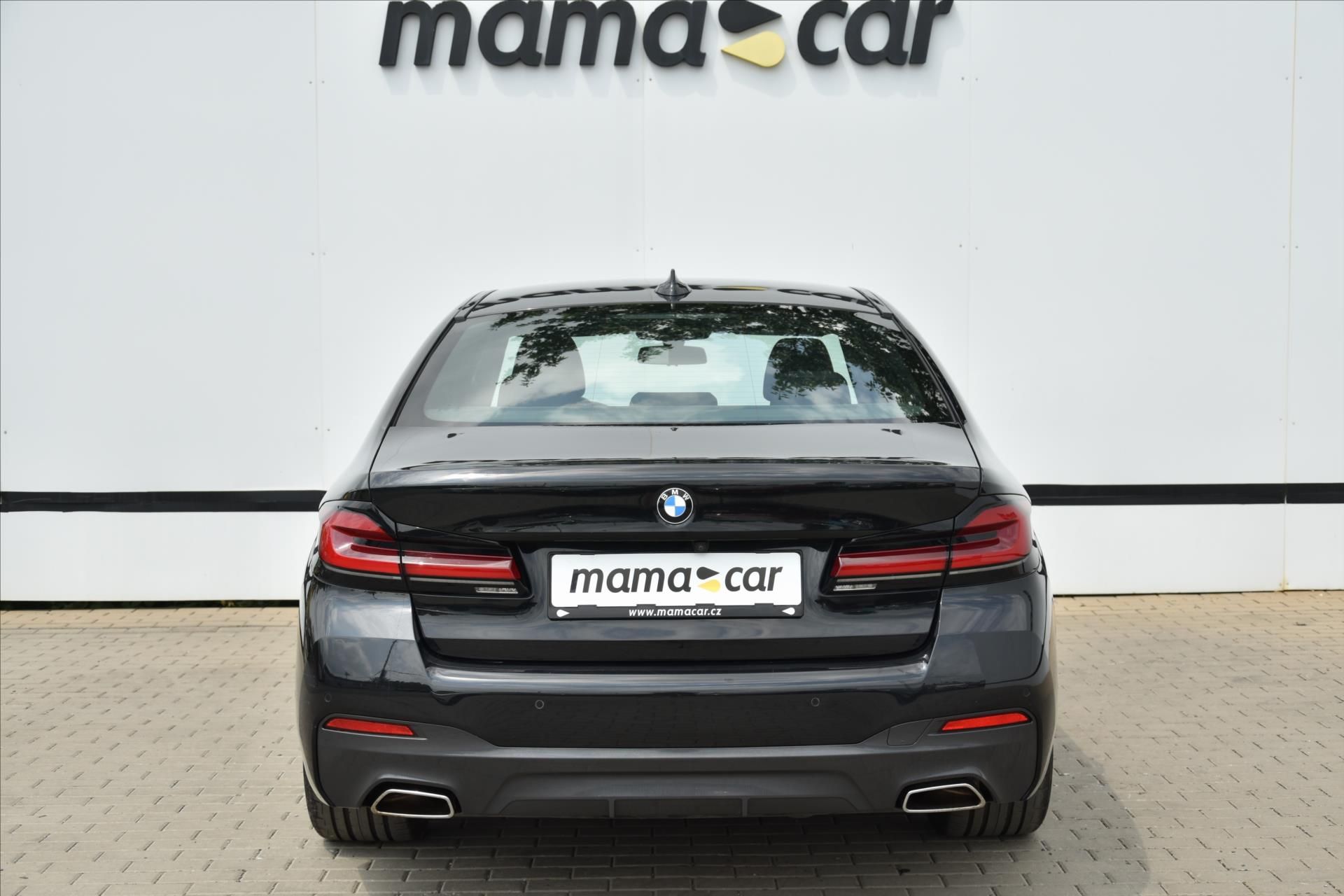 BMW Řada 5, 520d xDrive M PAKET DPH ČR - fotka 6