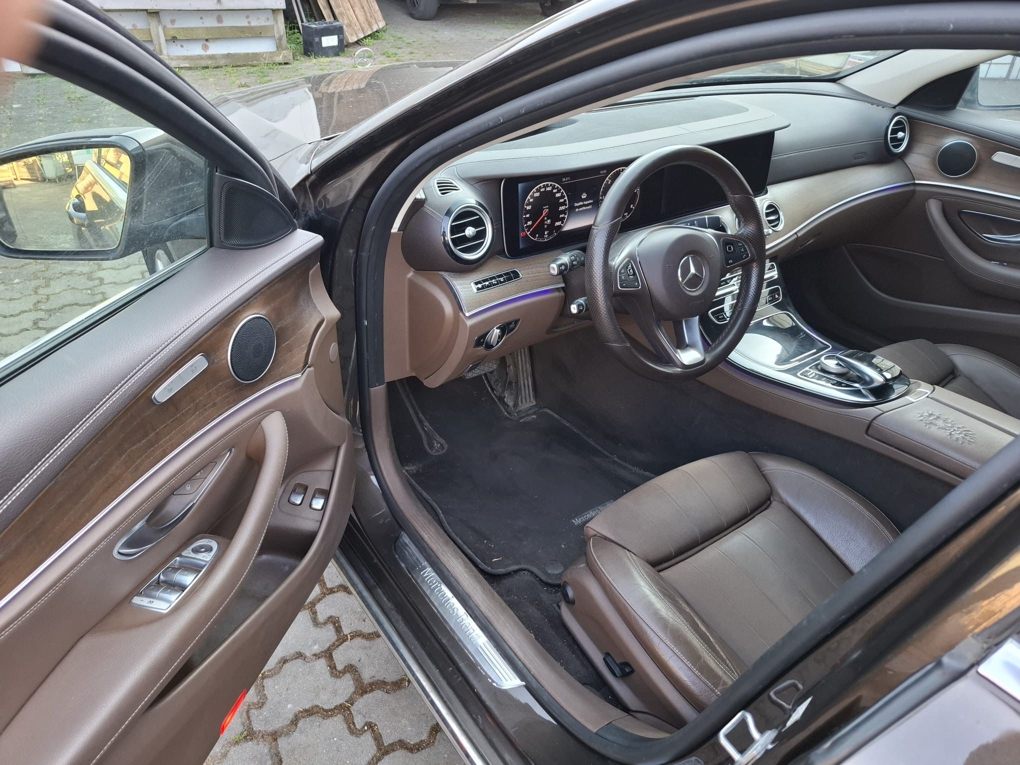 Mercedes-Benz Třídy E - fotka 6