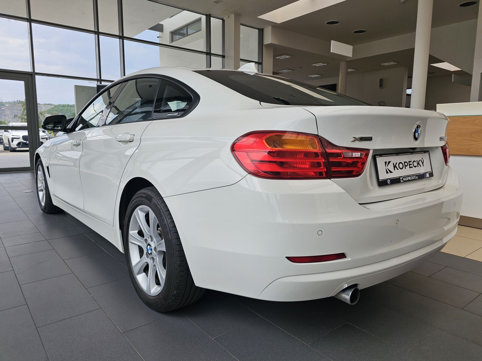 BMW Řada 4, 420d xDrive - fotka 4