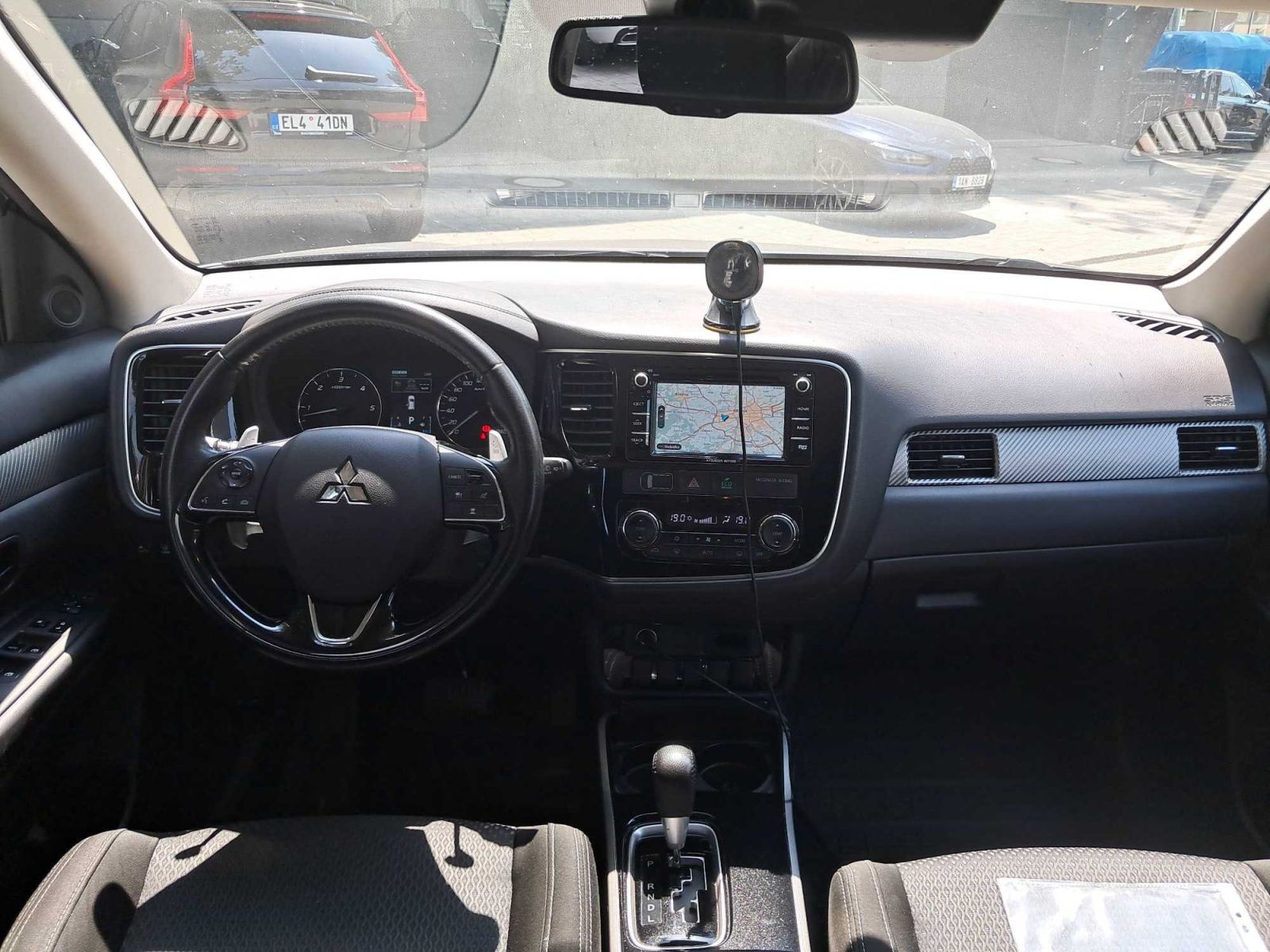 Mitsubishi Outlander, 2.2 DI-D, 4X4, Automat - fotka 3