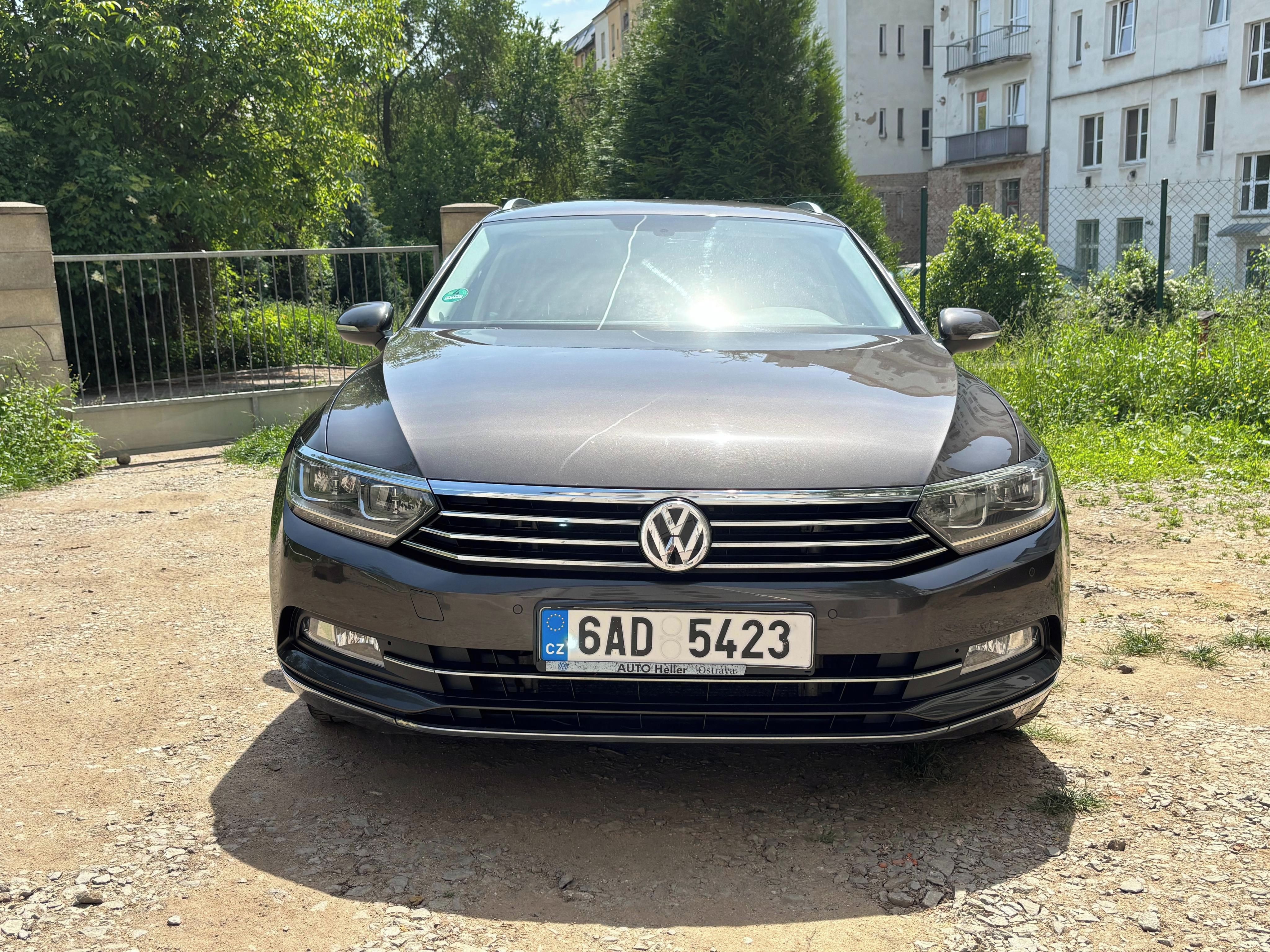 Volkswagen Passat, VW Passat B8 2.0 TDI HighLine - fotka 2