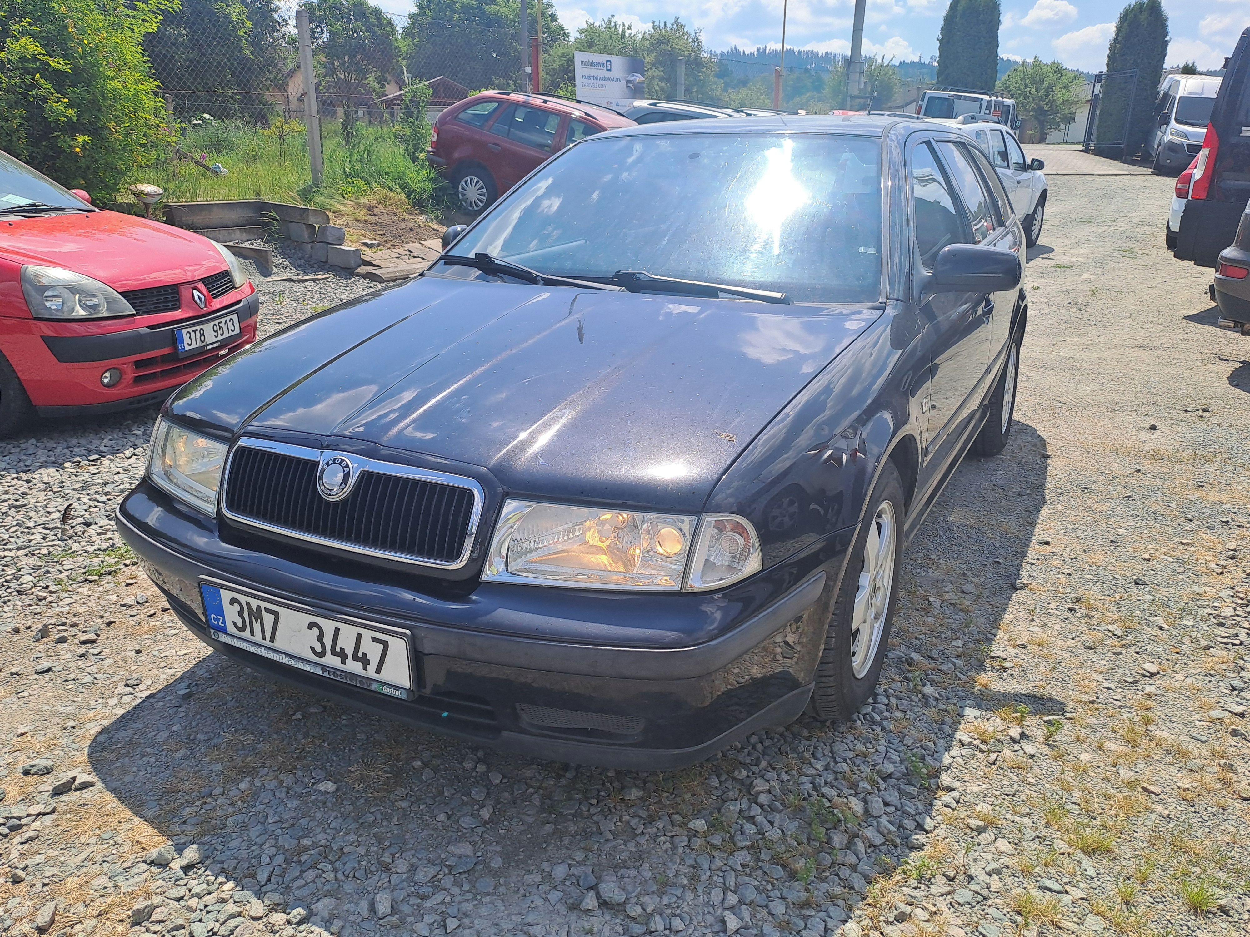 Škoda Octavia, 1,6MPI - fotka 4