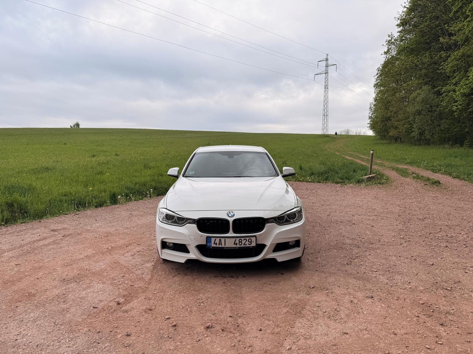 BMW Řada 3, 320d F30 xDrive M-paket - fotka 3
