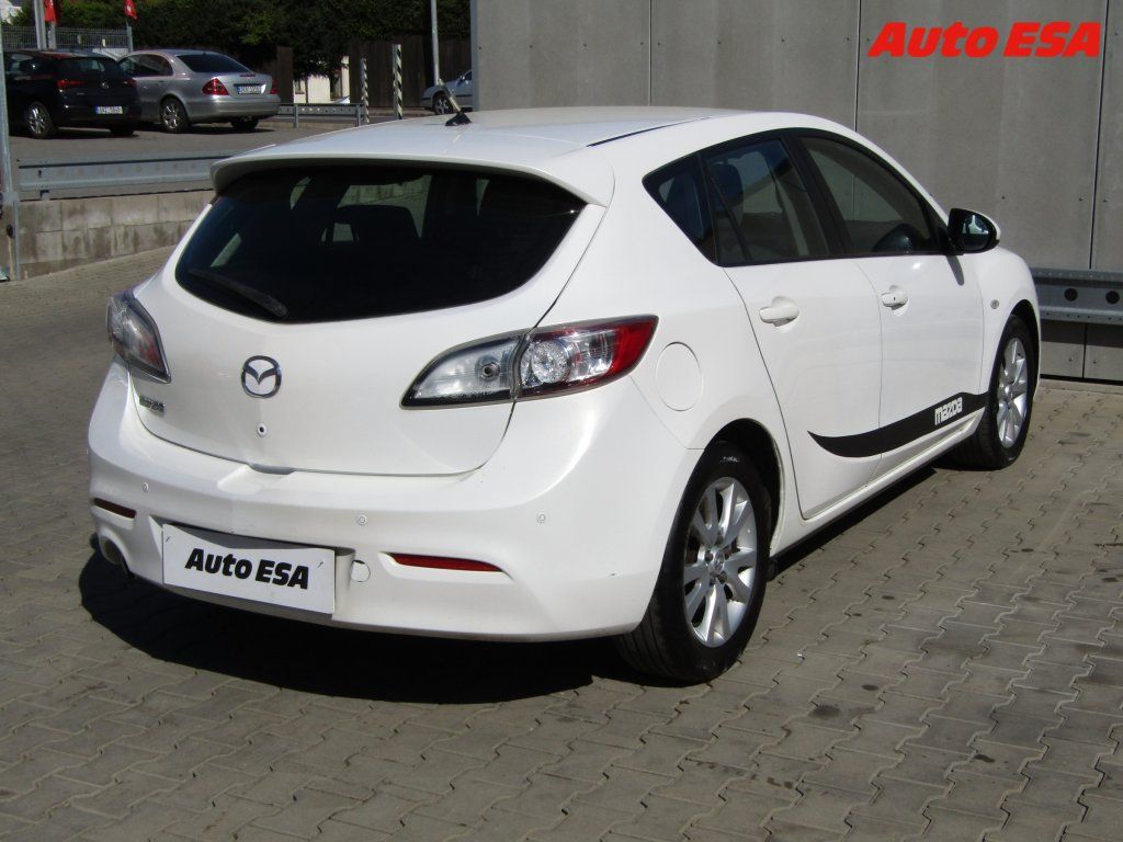 Mazda 3, 2.2 MZR-CD,autoAC - fotka 4